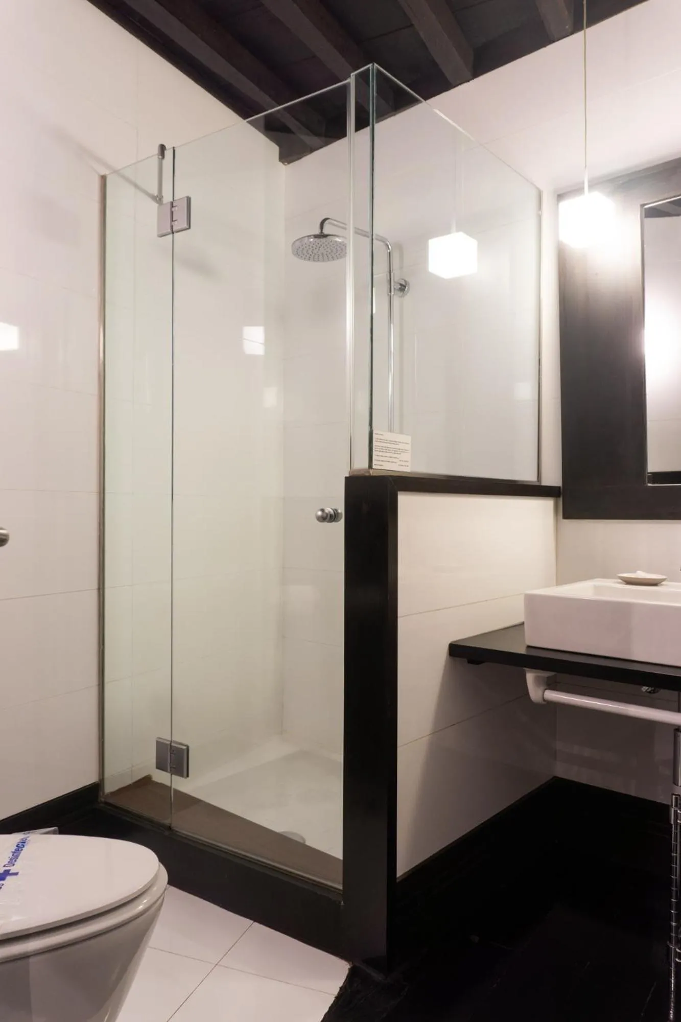 Shower in La Plaza