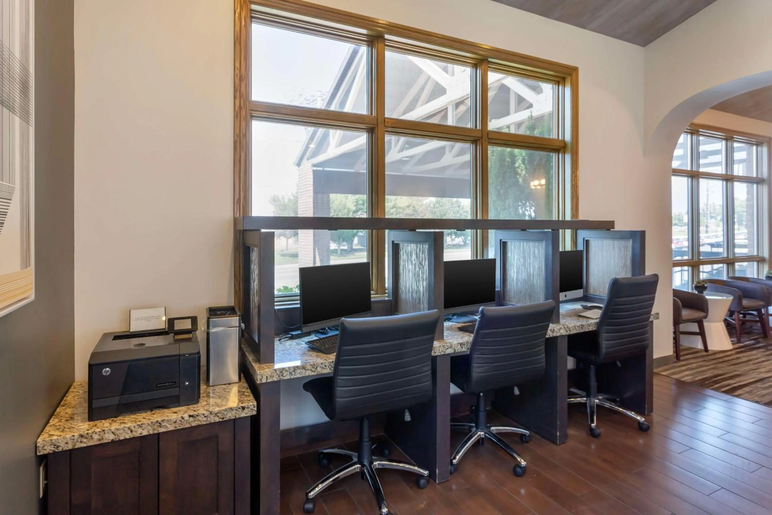 Business facilities in Best Western PLUS Cotton Tree Inn