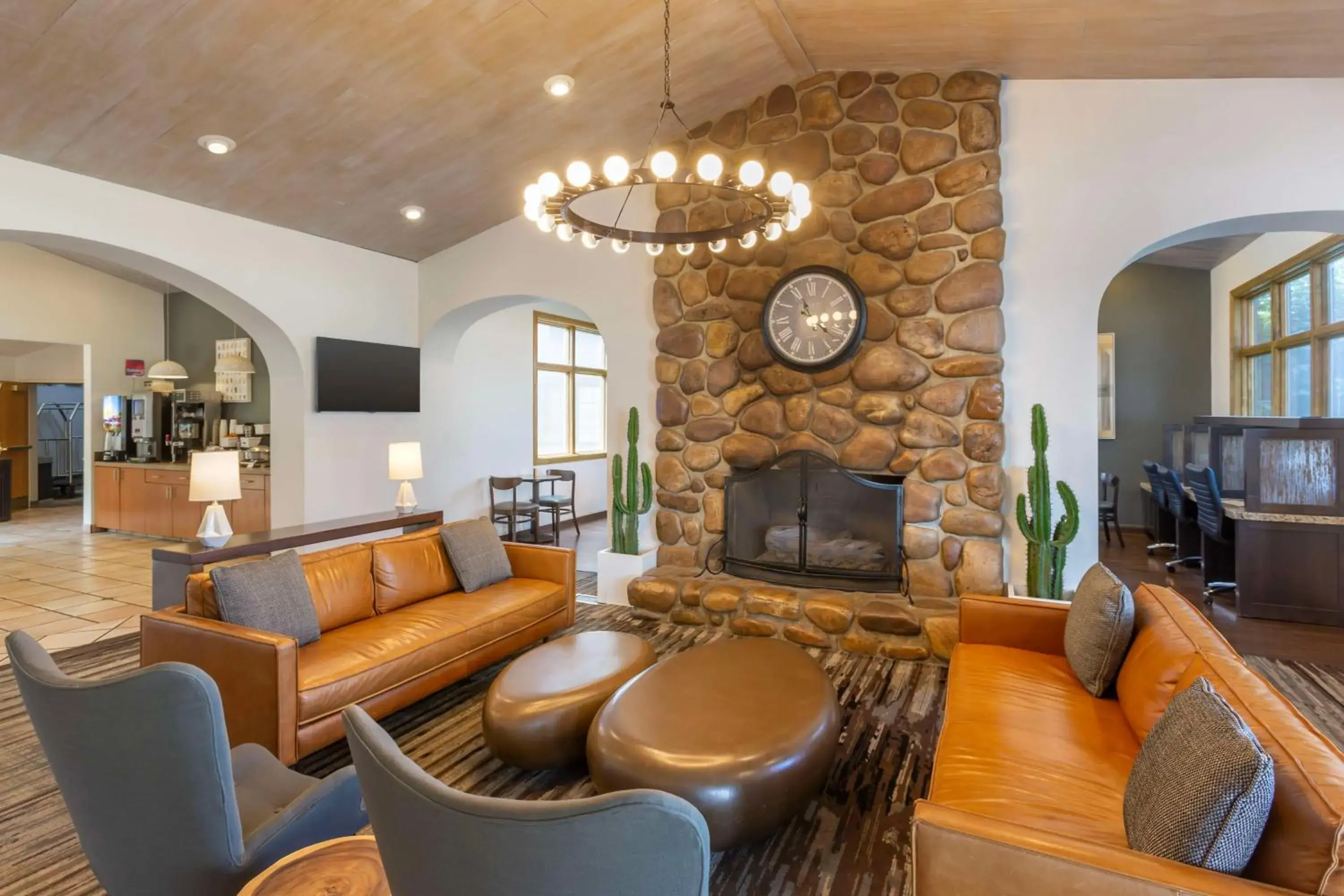 Lobby or reception in Best Western PLUS Cotton Tree Inn Lobby or reception in Best Western PLUS Cotton Tree Inn