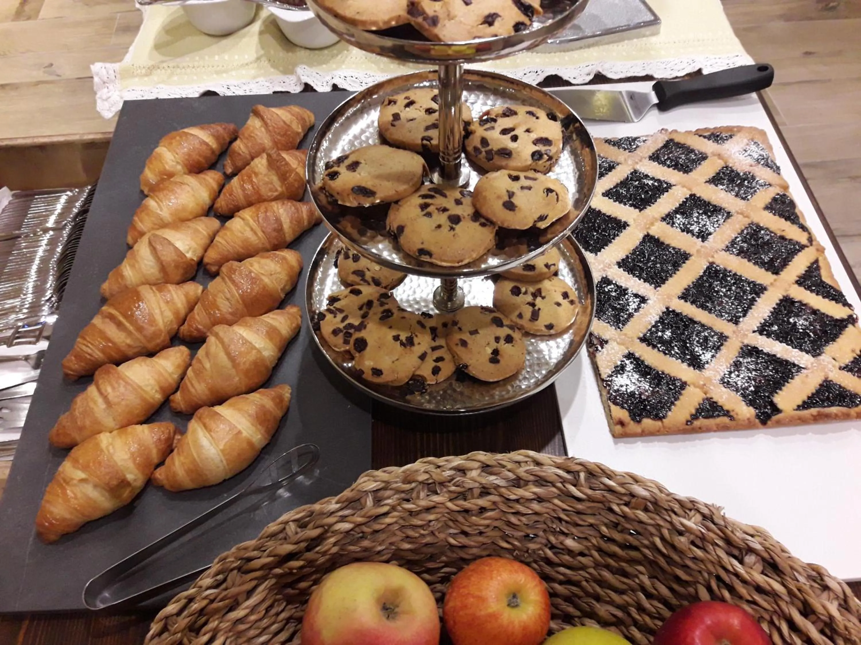 Food and drinks in Ai Vellutai