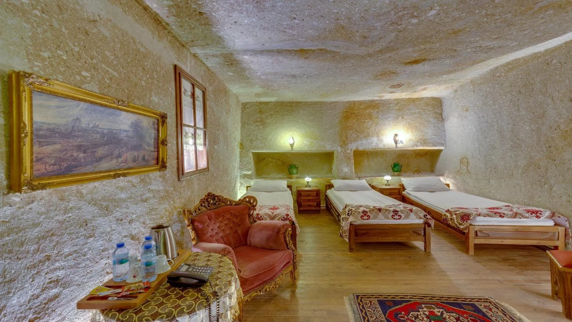 Photo of the whole room, Bed in Cappadocia Abras Cave Hotel