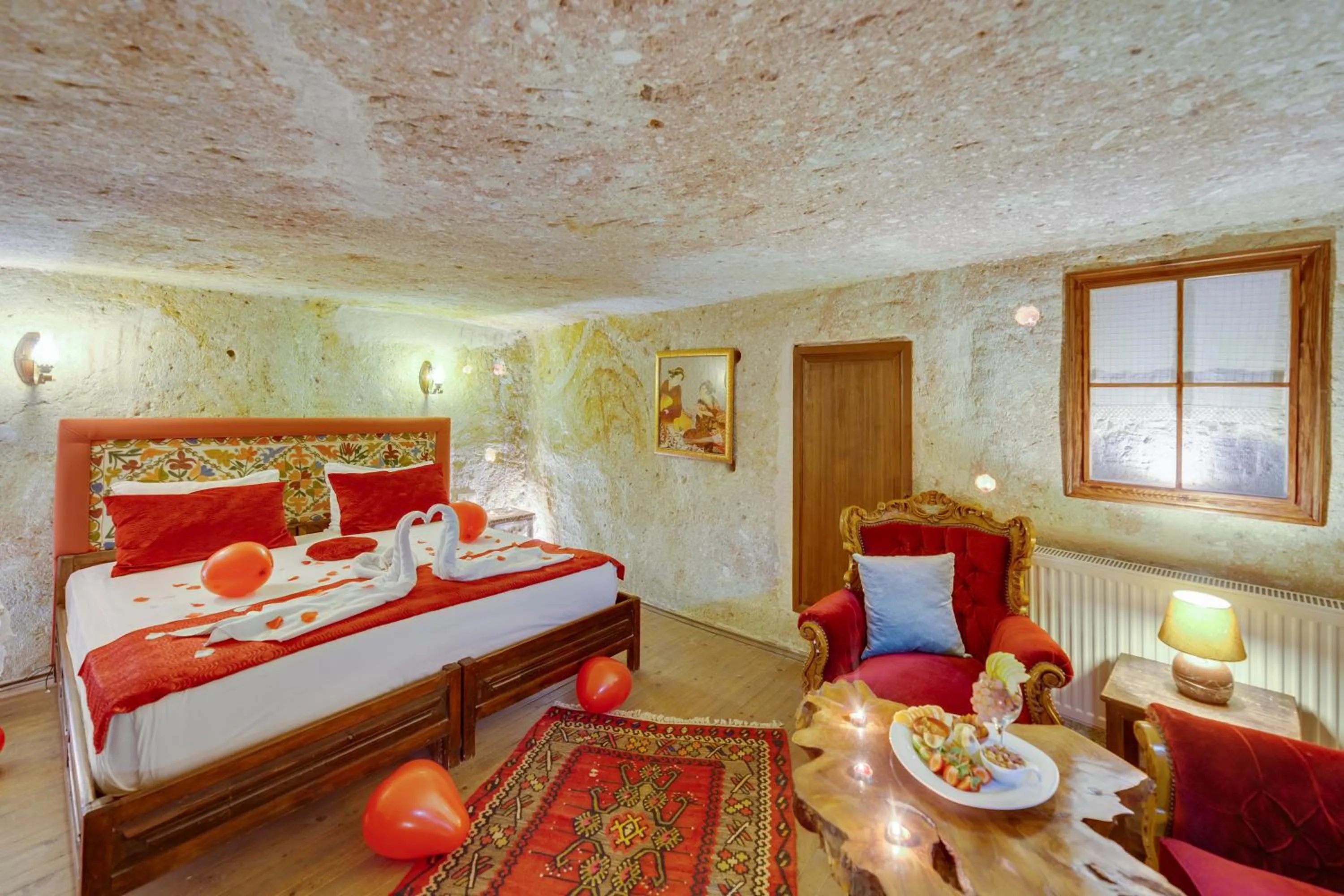 Photo of the whole room, Bed in Cappadocia Abras Cave Hotel