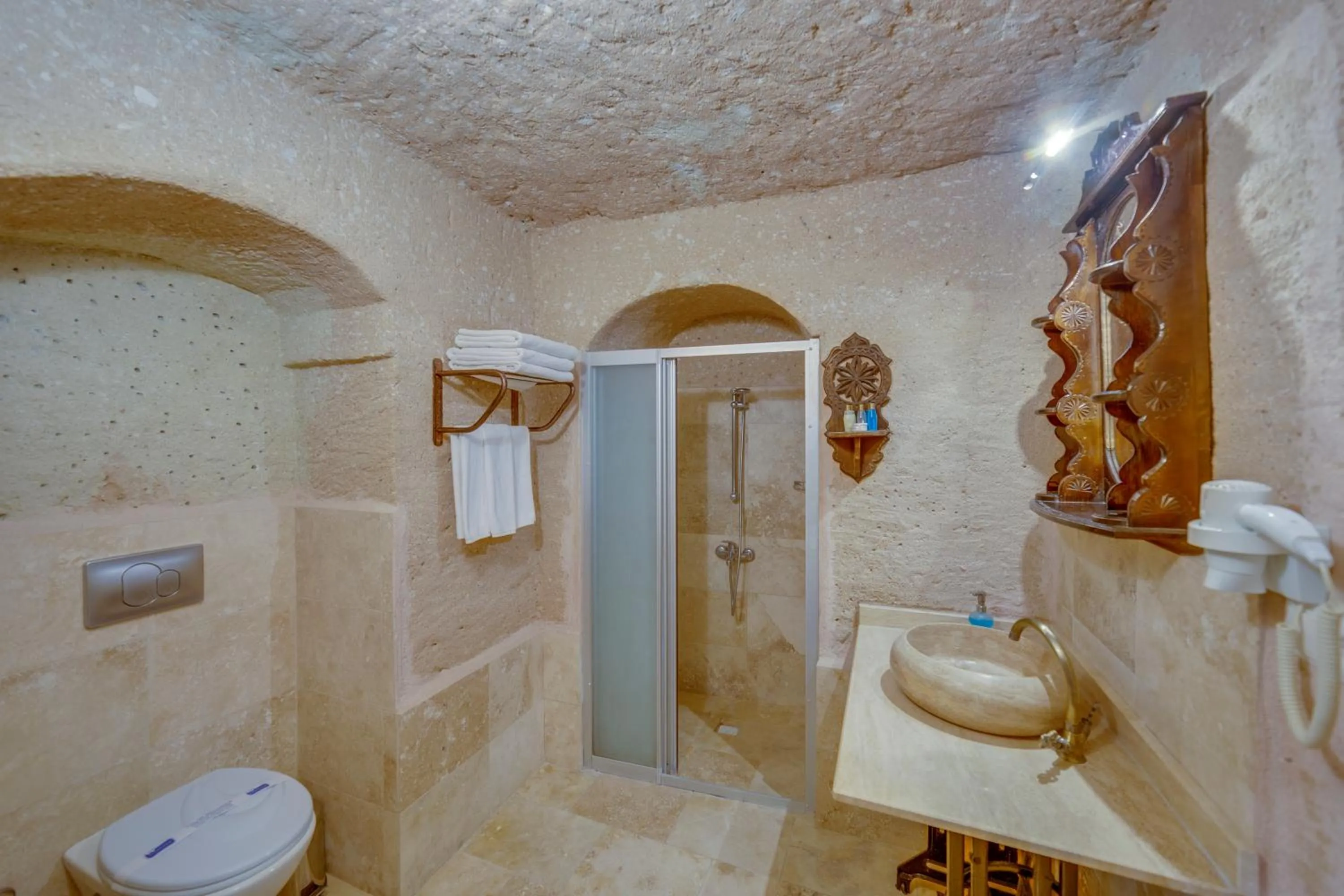 Shower in Cappadocia Abras Cave Hotel