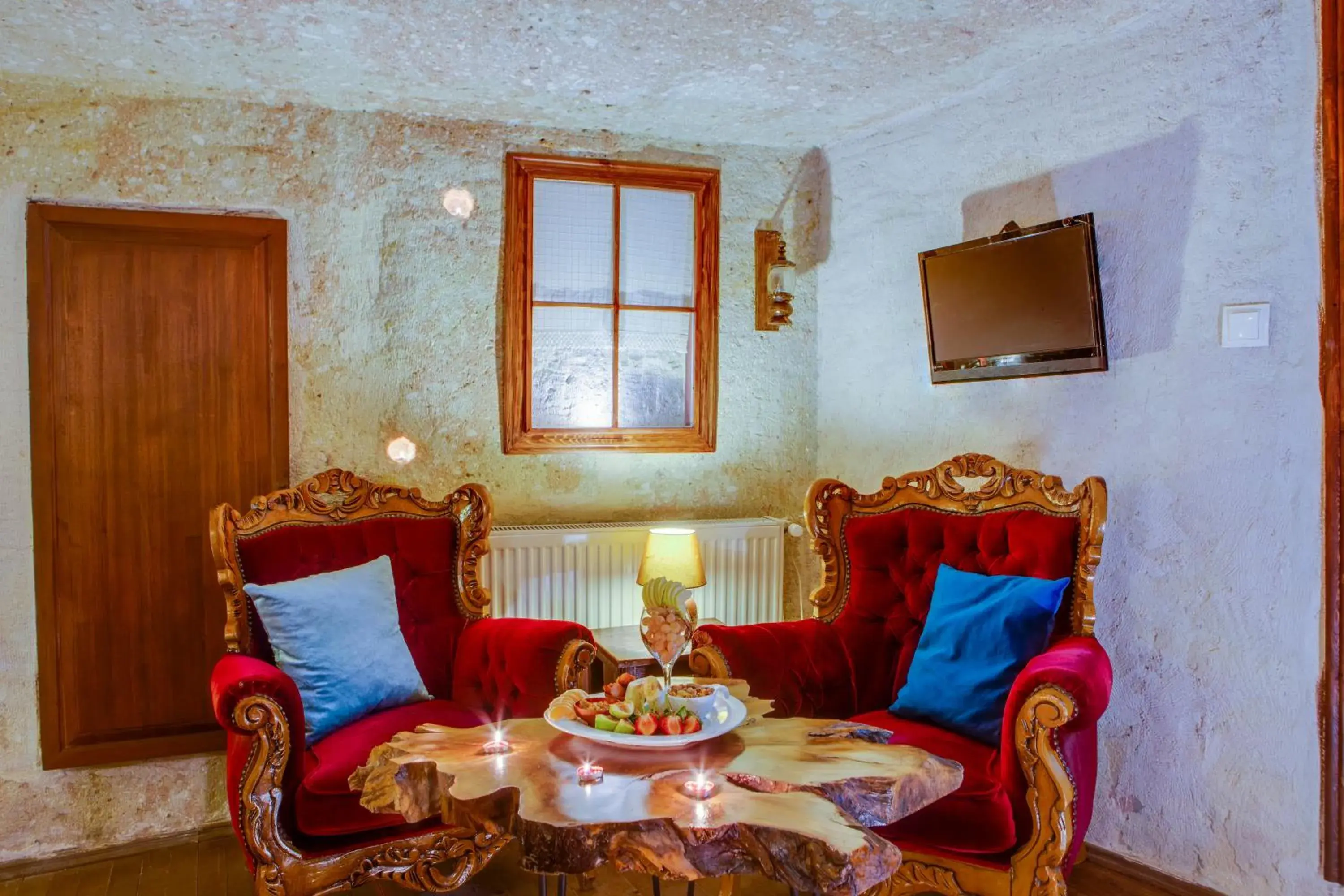 Deluxe Double Room with Bath in Cappadocia Abras Cave Hotel Deluxe Double Room with Bath in Cappadocia Abras Cave Hotel