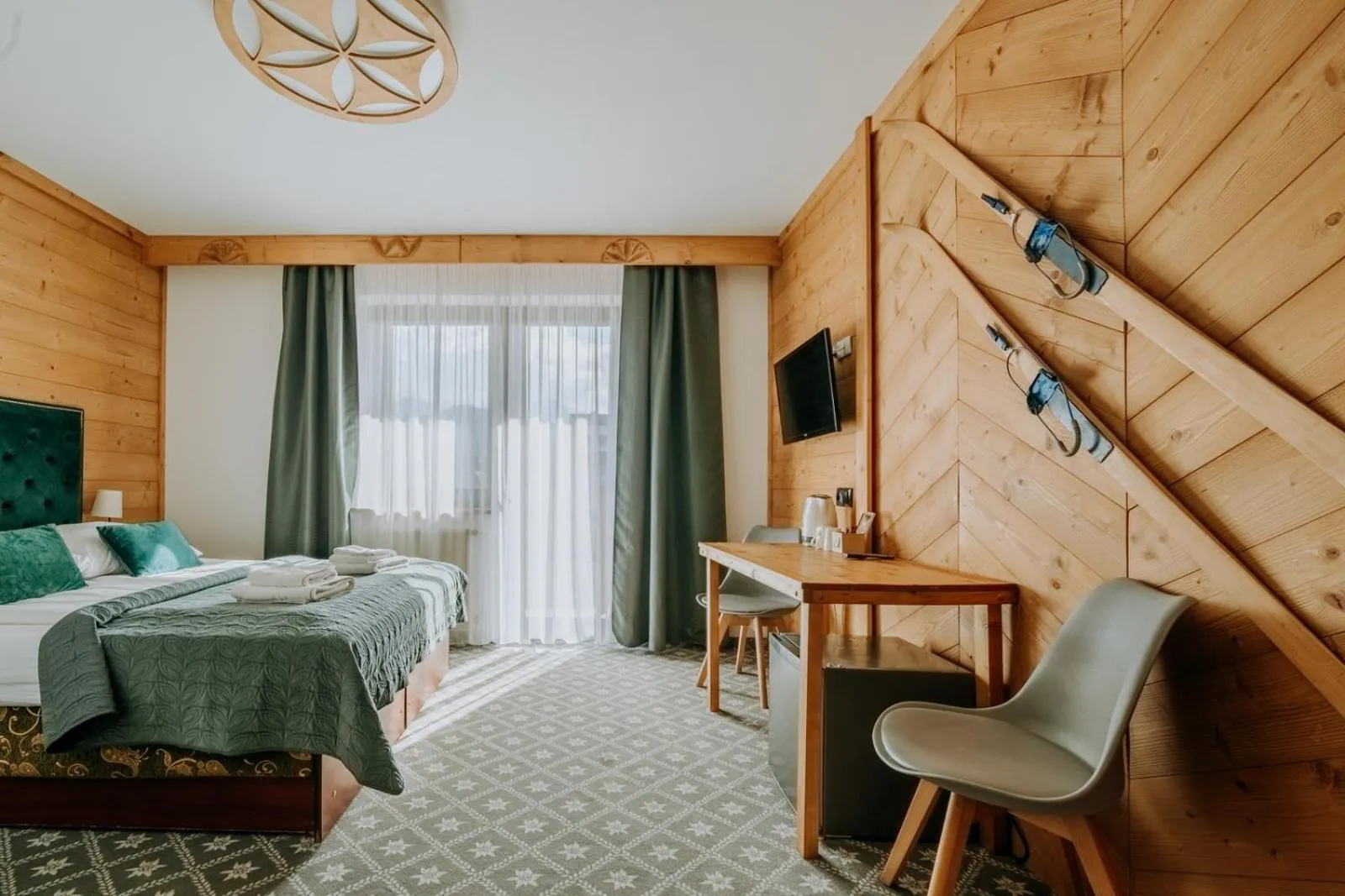 Communal lounge/ TV room, Bed in Willa Swoboda Garden Spa