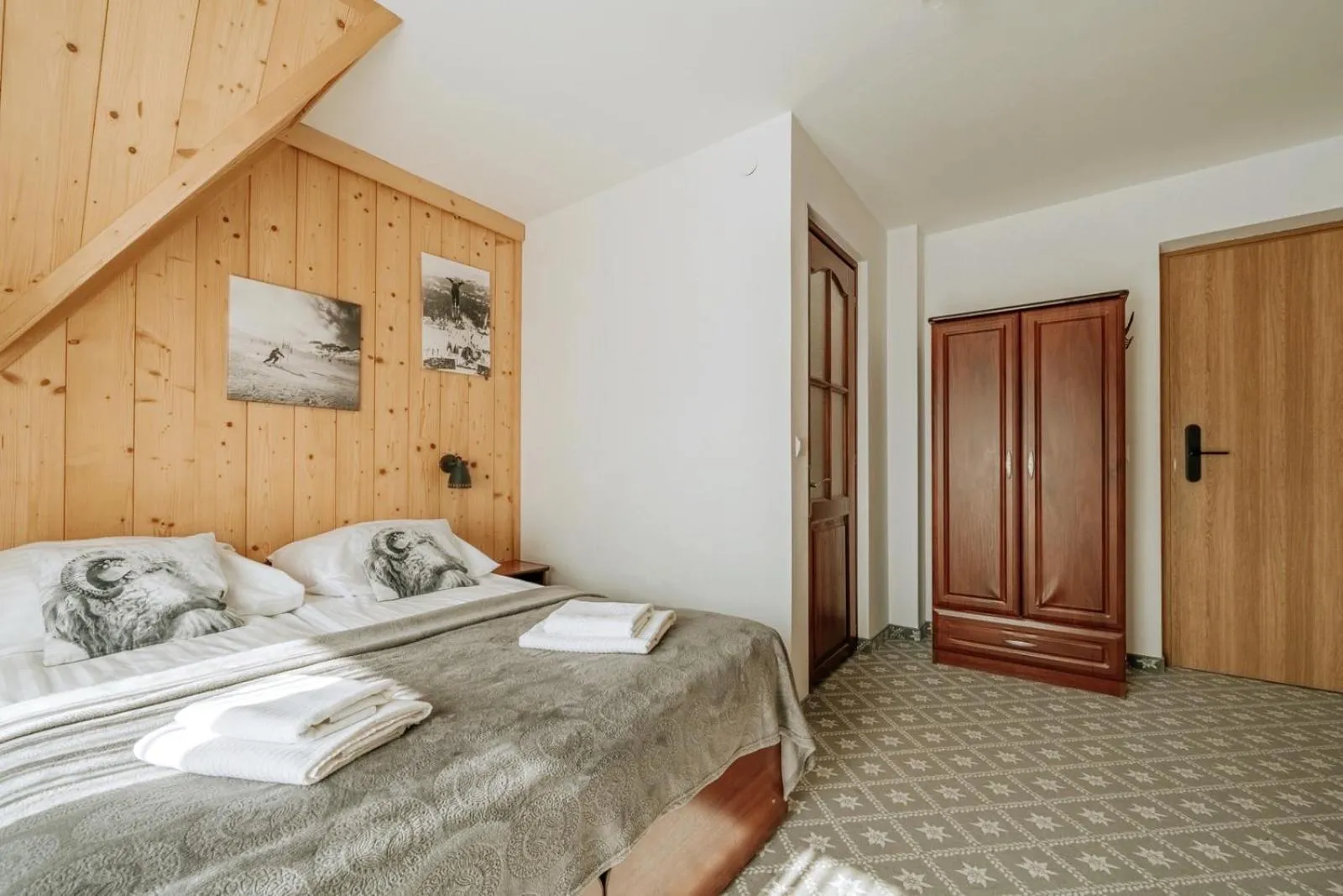 Photo of the whole room, Bed in Willa Swoboda Garden Spa