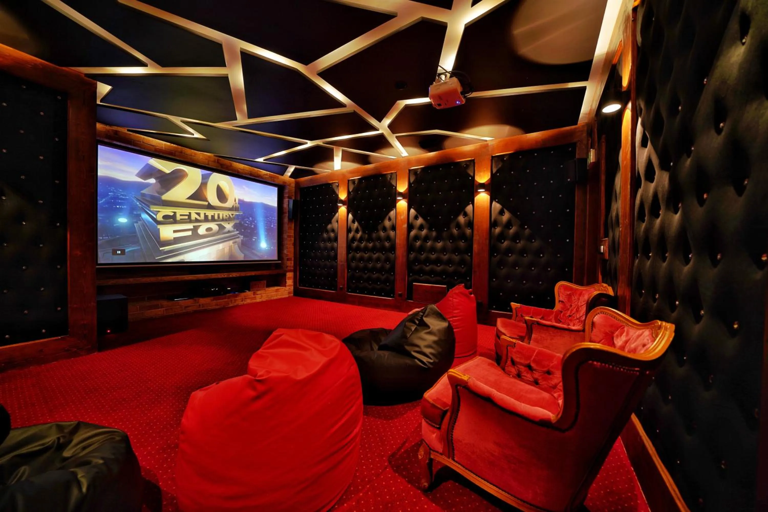 Communal lounge/ TV room in Willa Swoboda Garden Spa