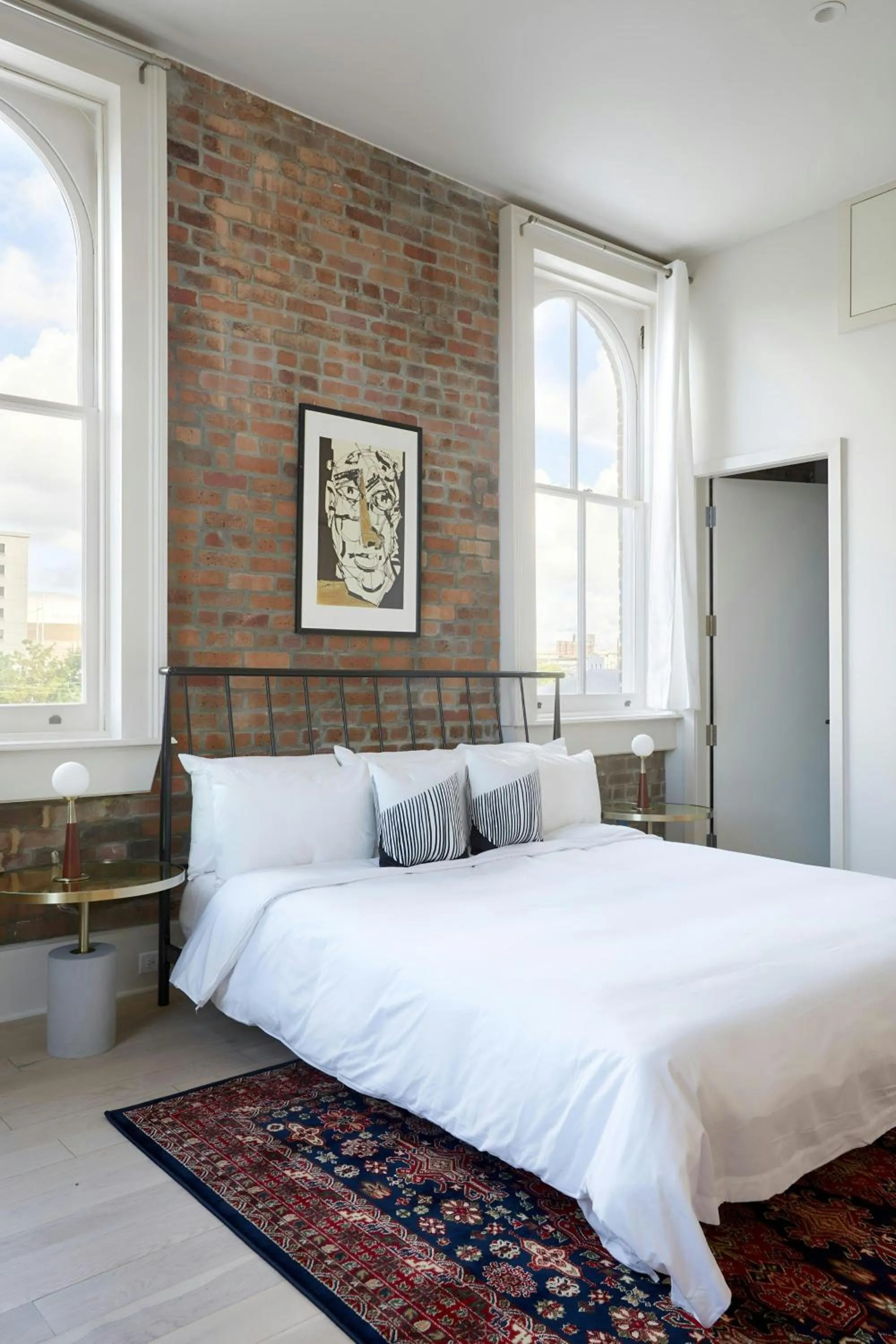 Bedroom, Bed in Sonder by Marriott Bonvoy Gravier Place Apartments Medical