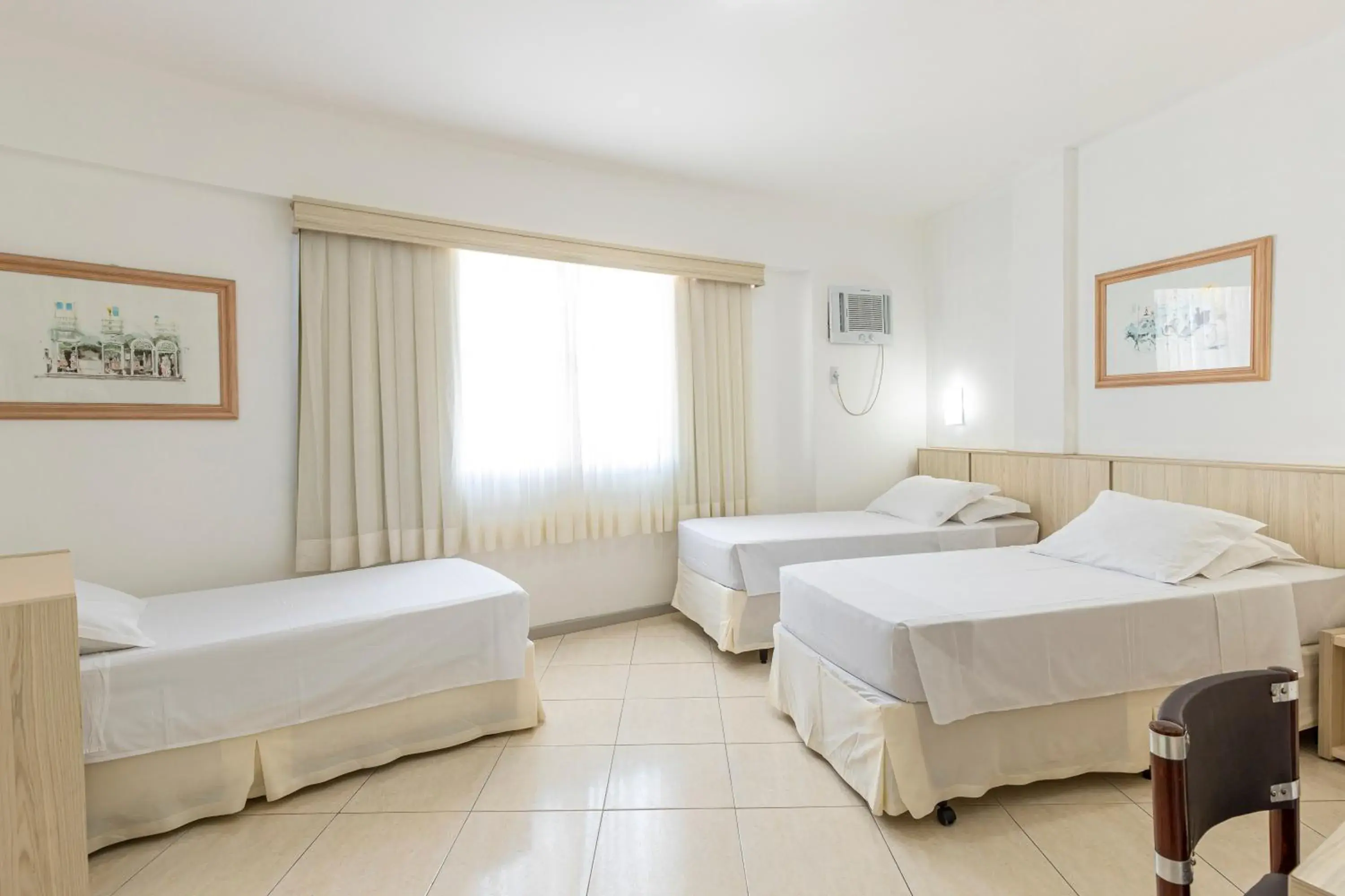 Bedroom, Bed in Hotel Ilha da Madeira Bedroom, Bed in Hotel Ilha da Madeira