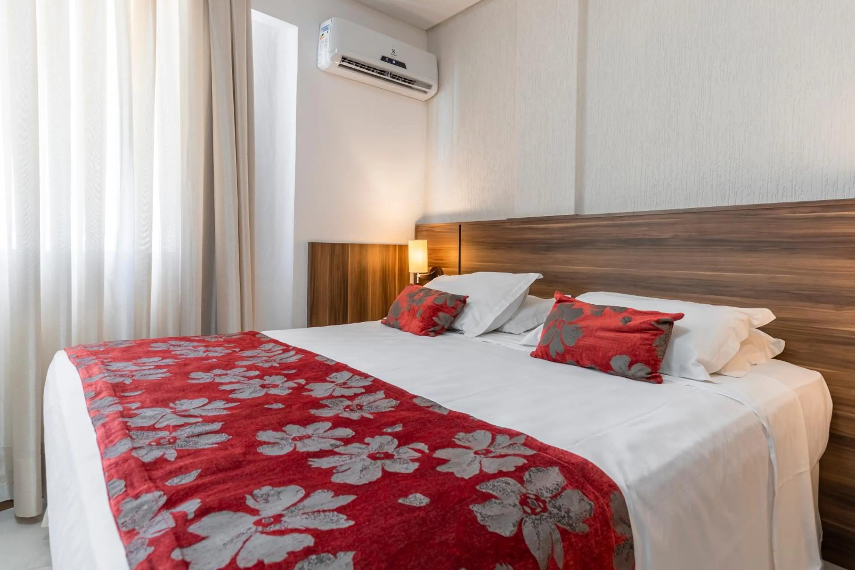 Bedroom, Bed in Hotel Ilha da Madeira