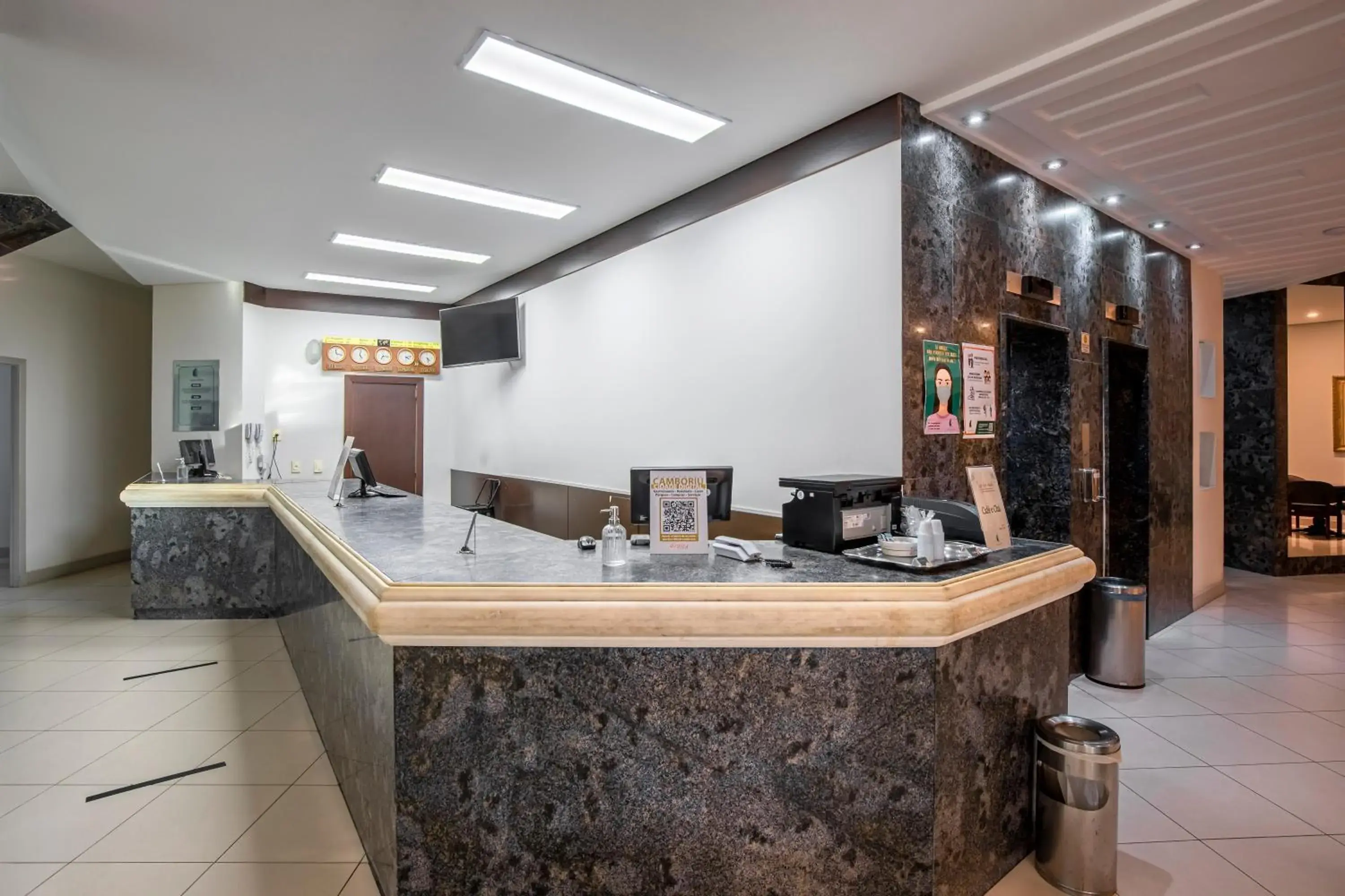 Lobby or reception in Hotel Ilha da Madeira Lobby or reception in Hotel Ilha da Madeira