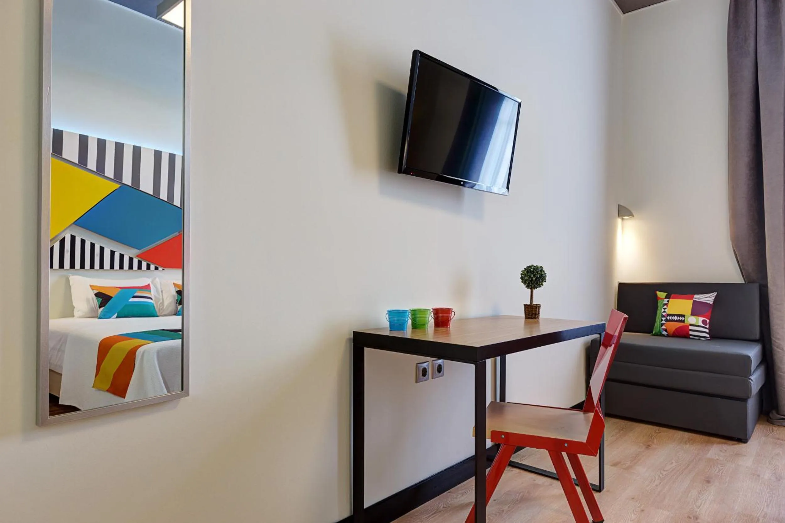 TV and multimedia in Colors Ladadika Thessaloniki