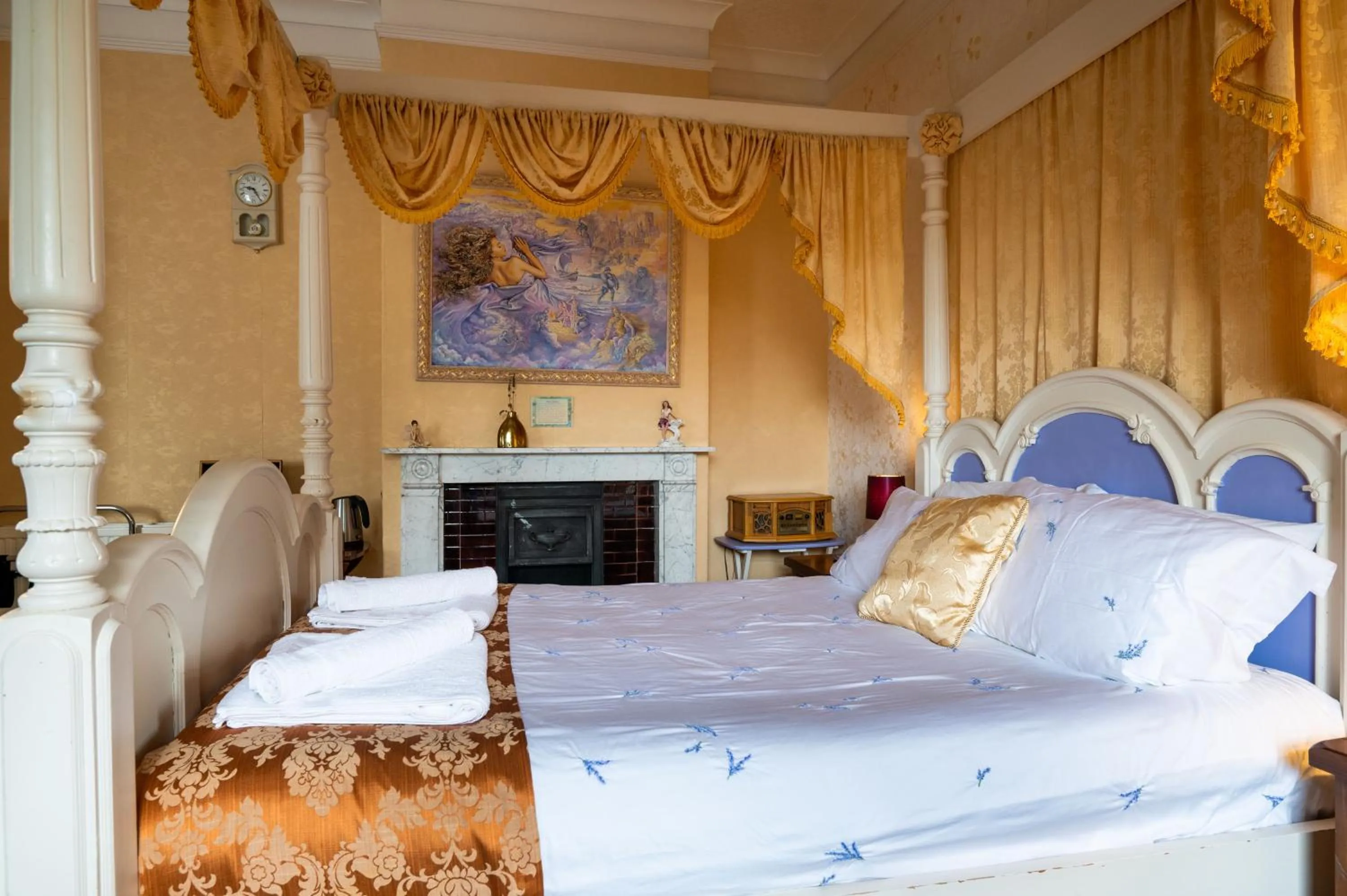 Bedroom, Bed in Enchanted Manor