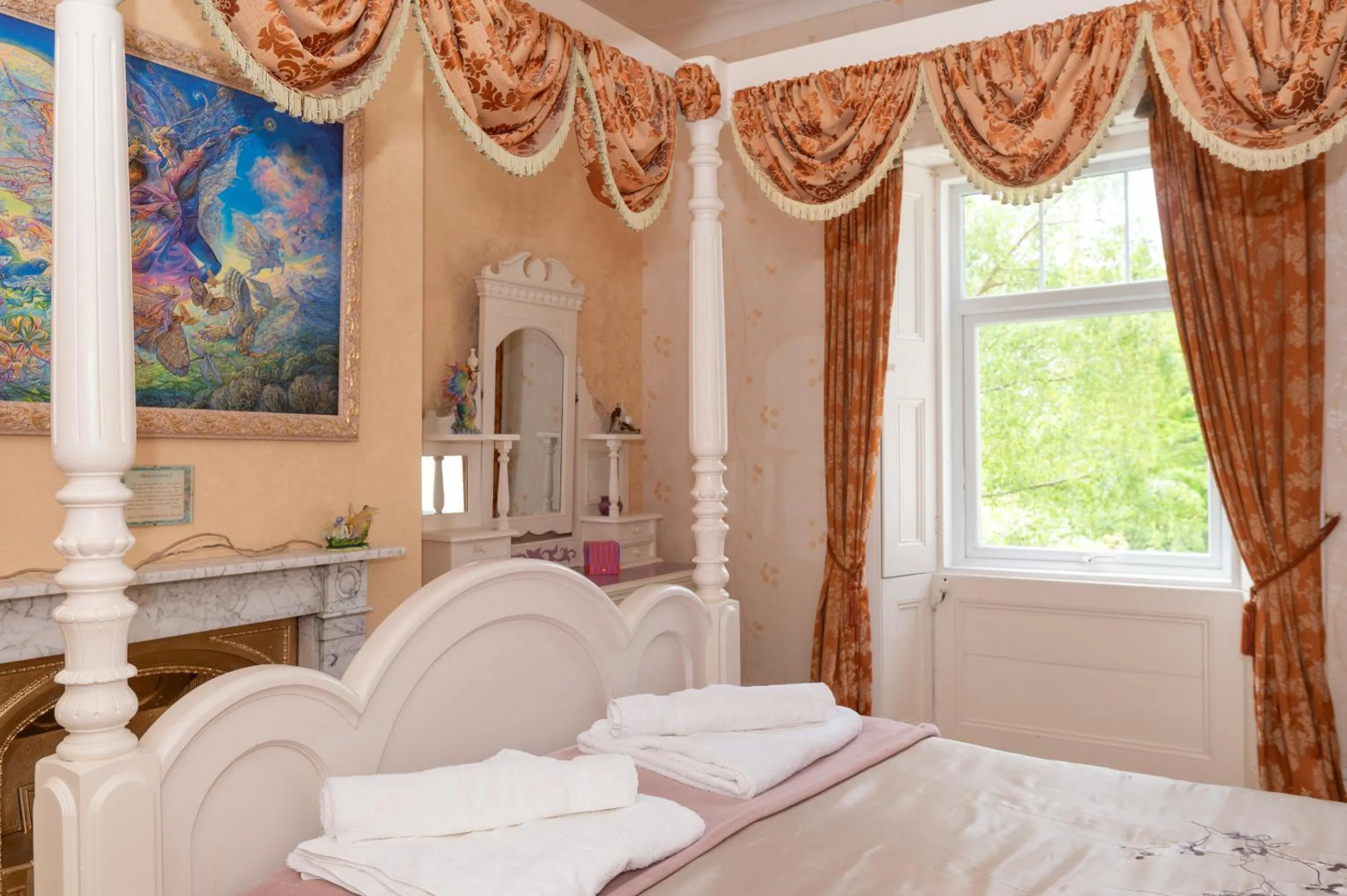 Bedroom, Bed in Enchanted Manor