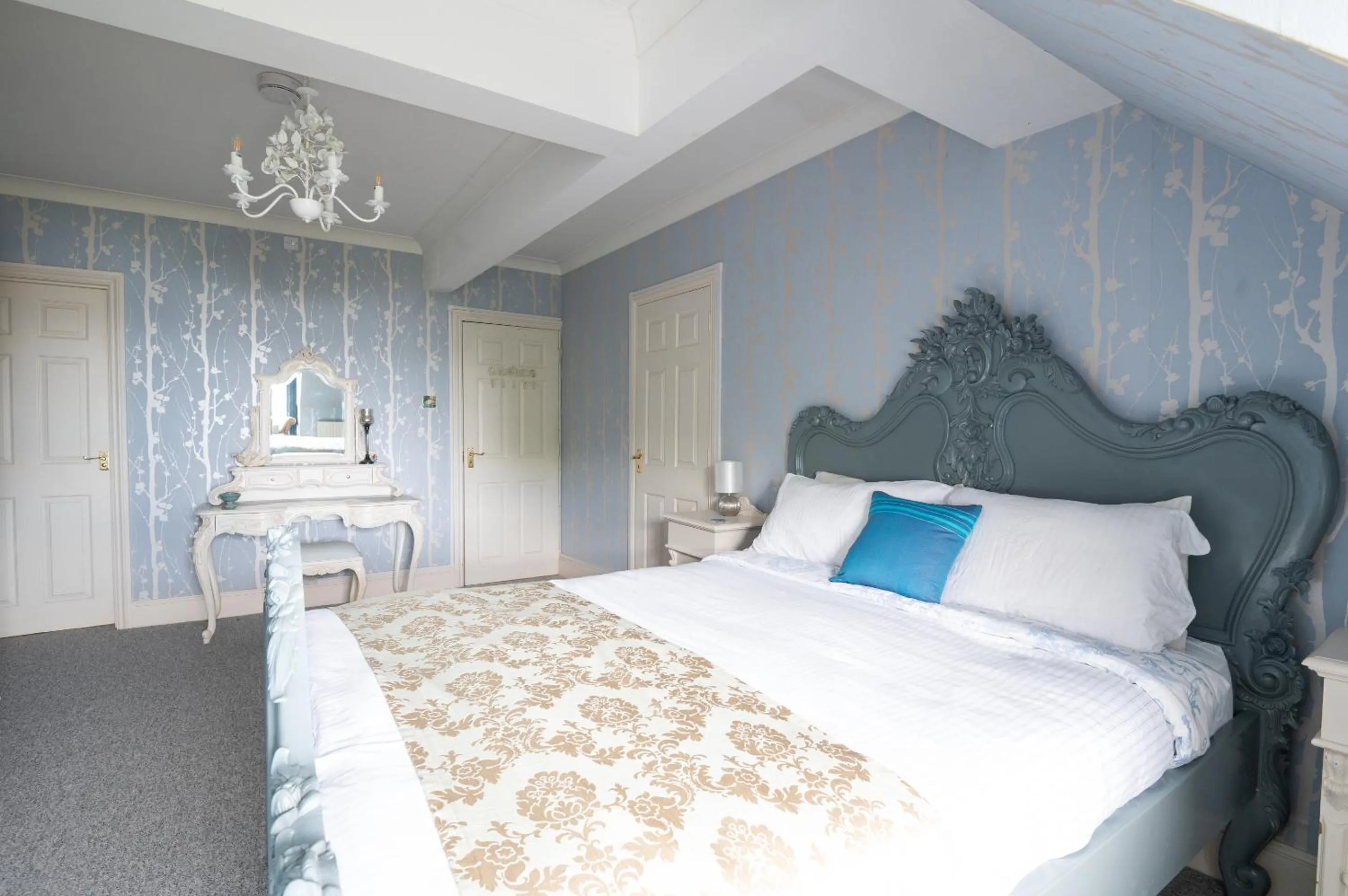 Bedroom, Bed in Enchanted Manor