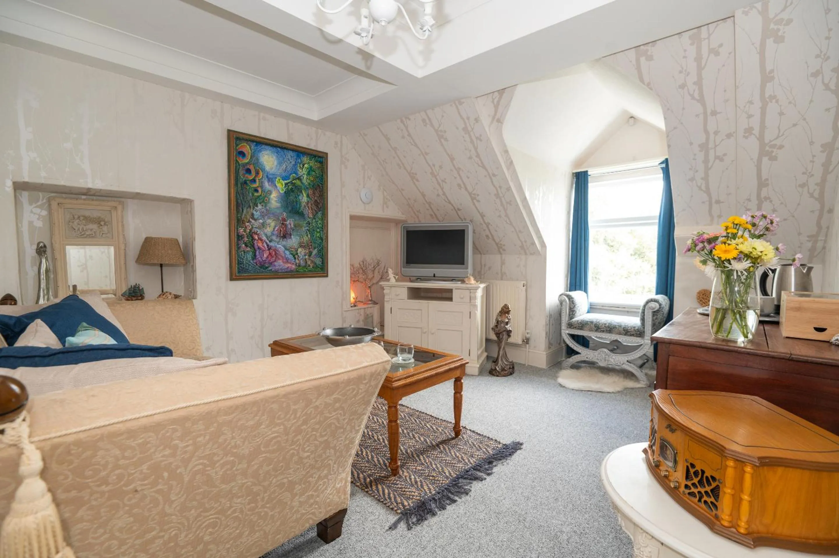 Living room in Enchanted Manor