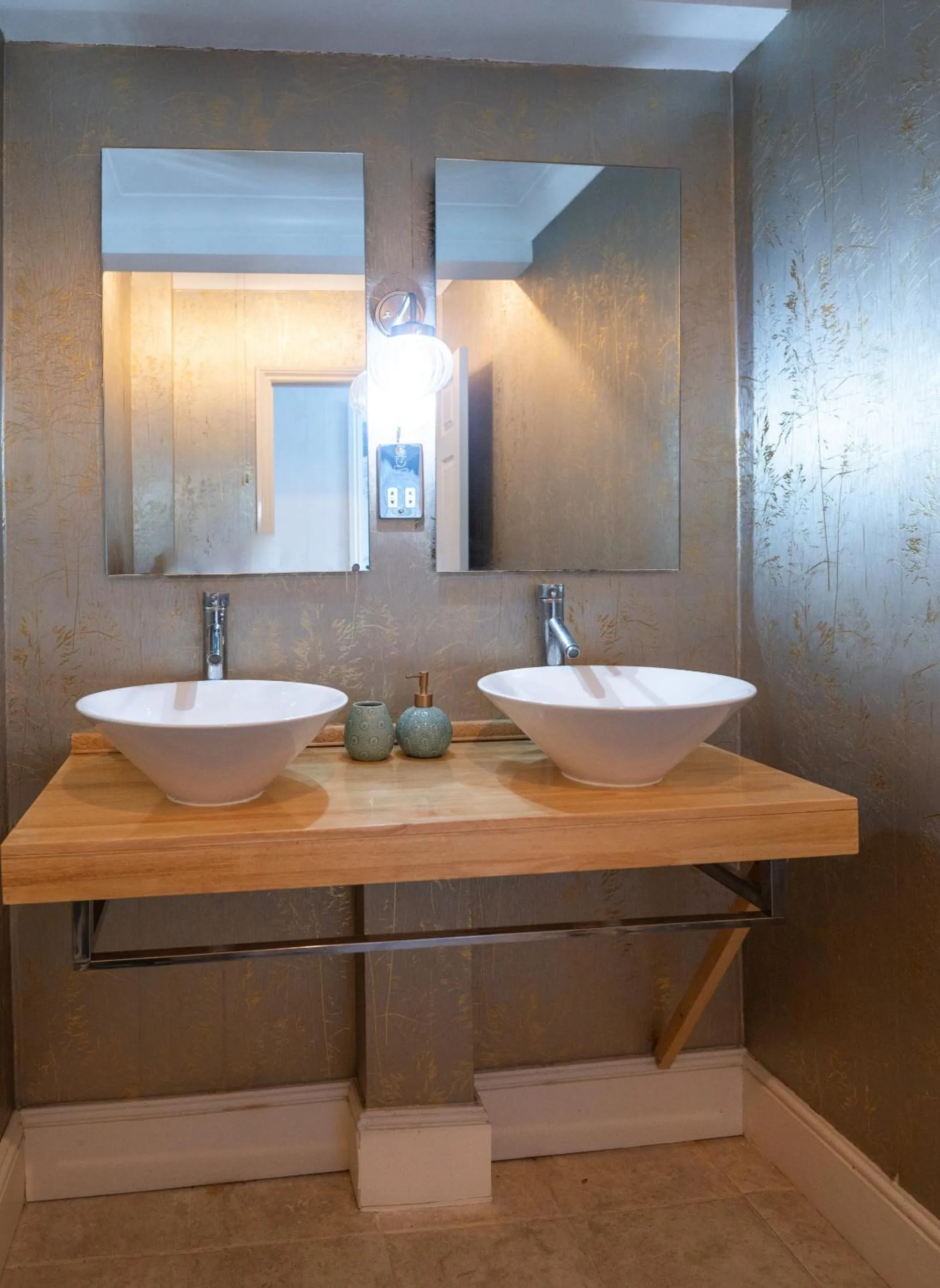 Bathroom in Enchanted Manor