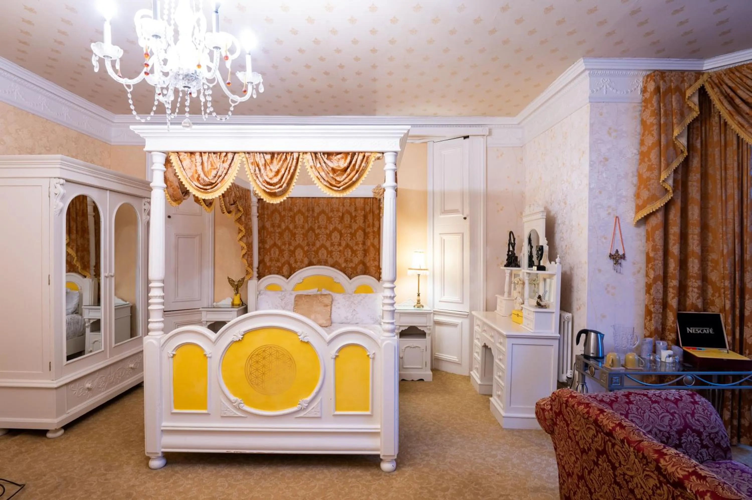 Bedroom, Bed in Enchanted Manor