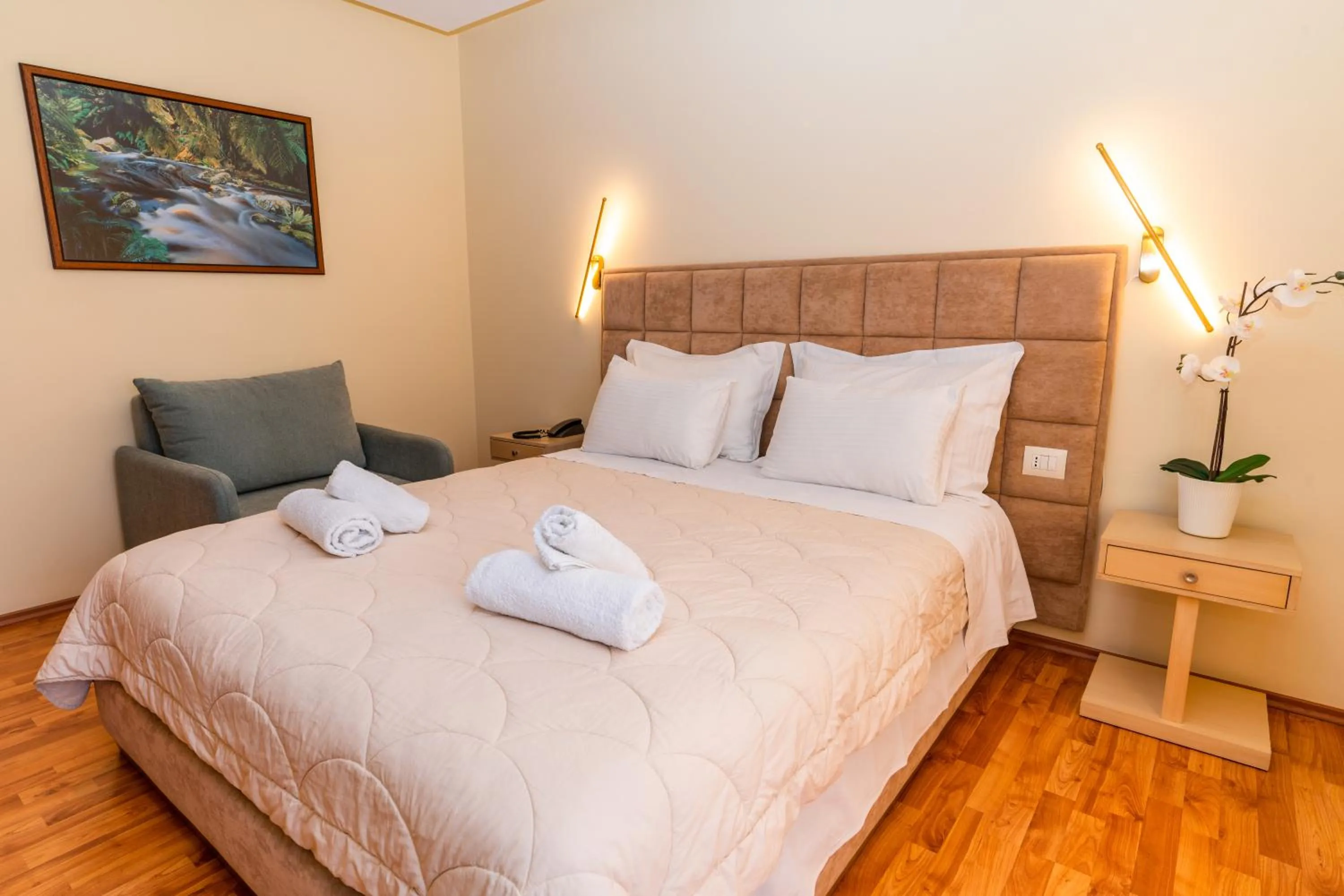 Photo of the whole room, Bed in Hotel Brilant Saranda