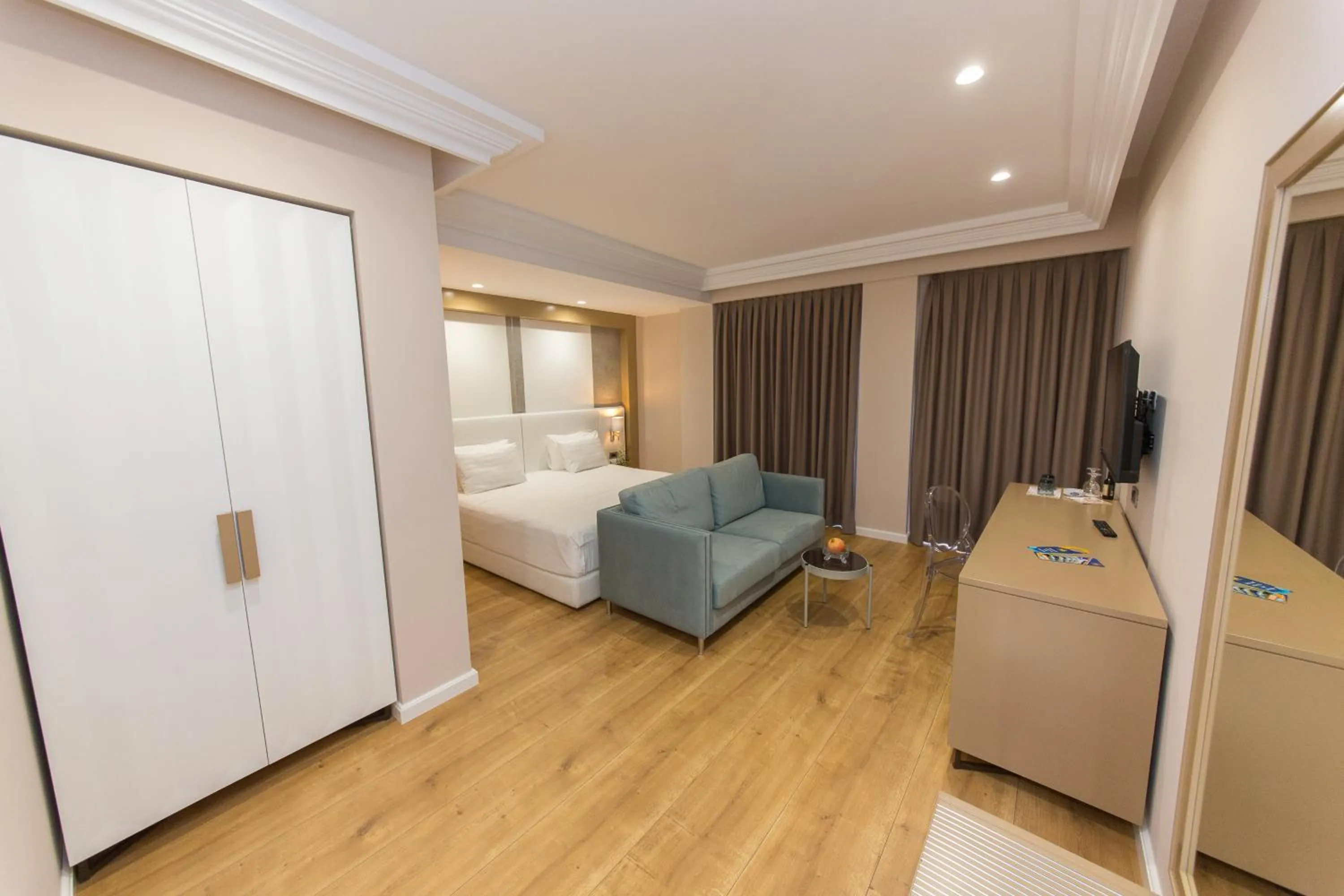 Photo of the whole room, Bed in Hotel Brilant Saranda