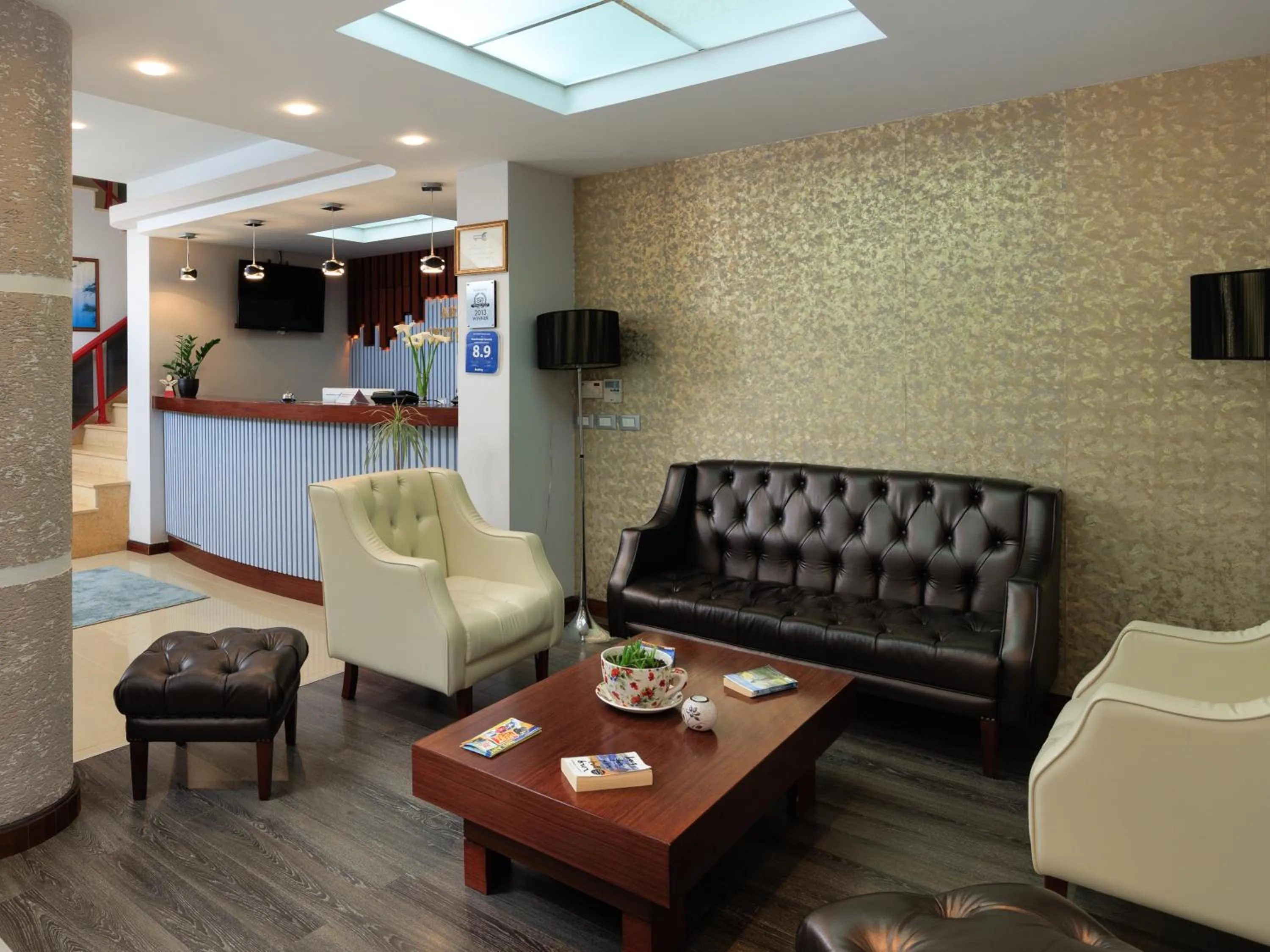 Seating area in Hotel Brilant Saranda