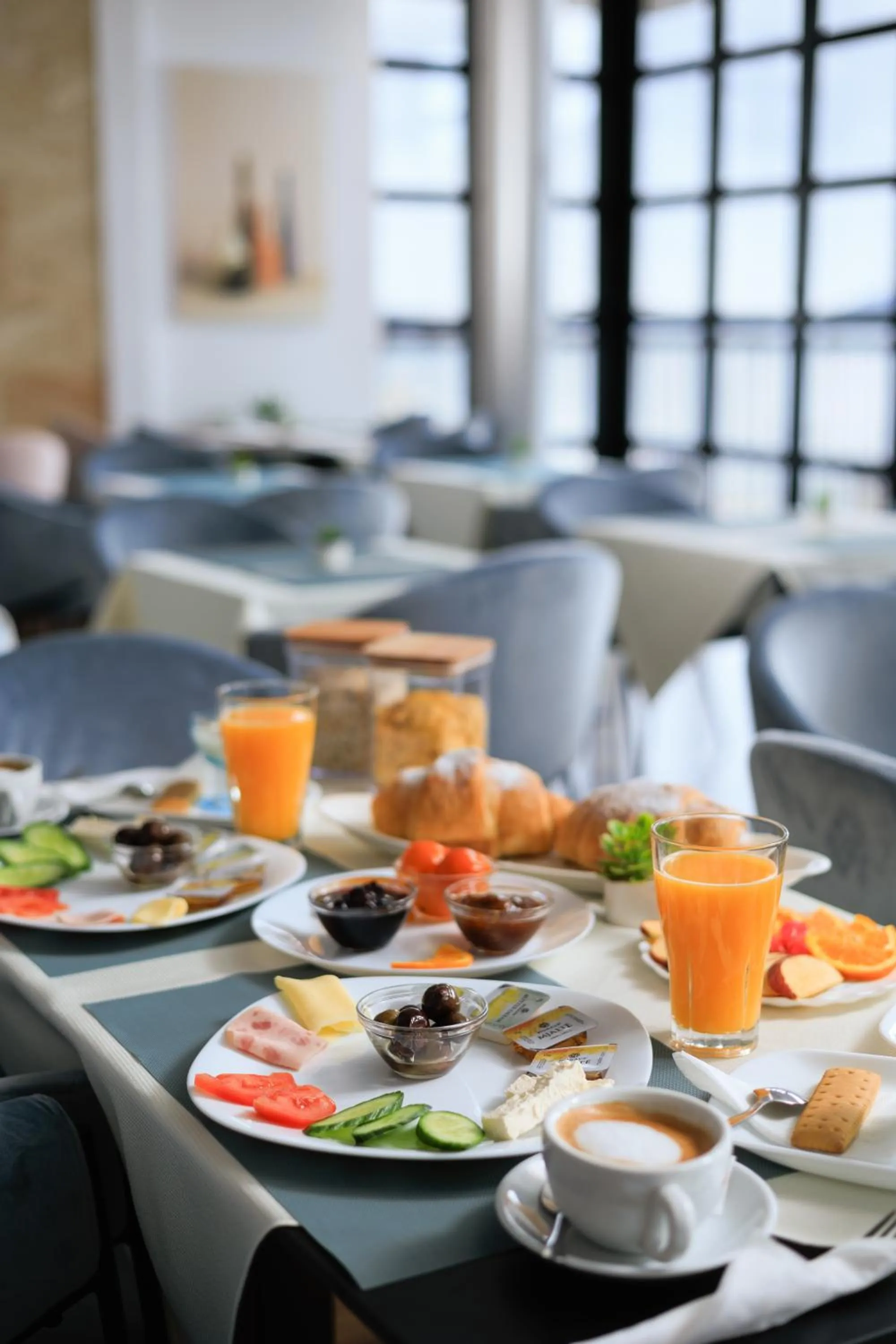 Restaurant/places to eat in Hotel Brilant Saranda