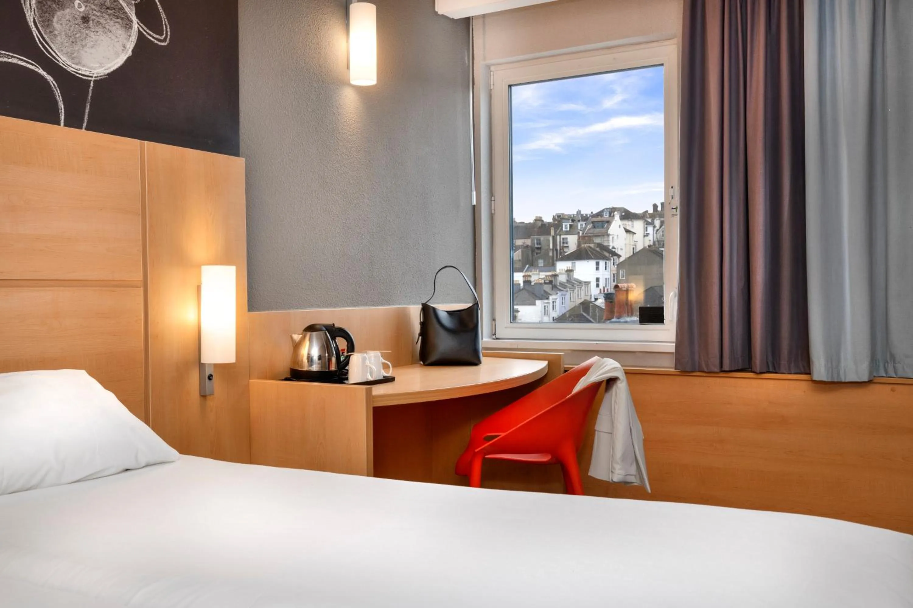 Bed in ibis Brighton City Centre - Station