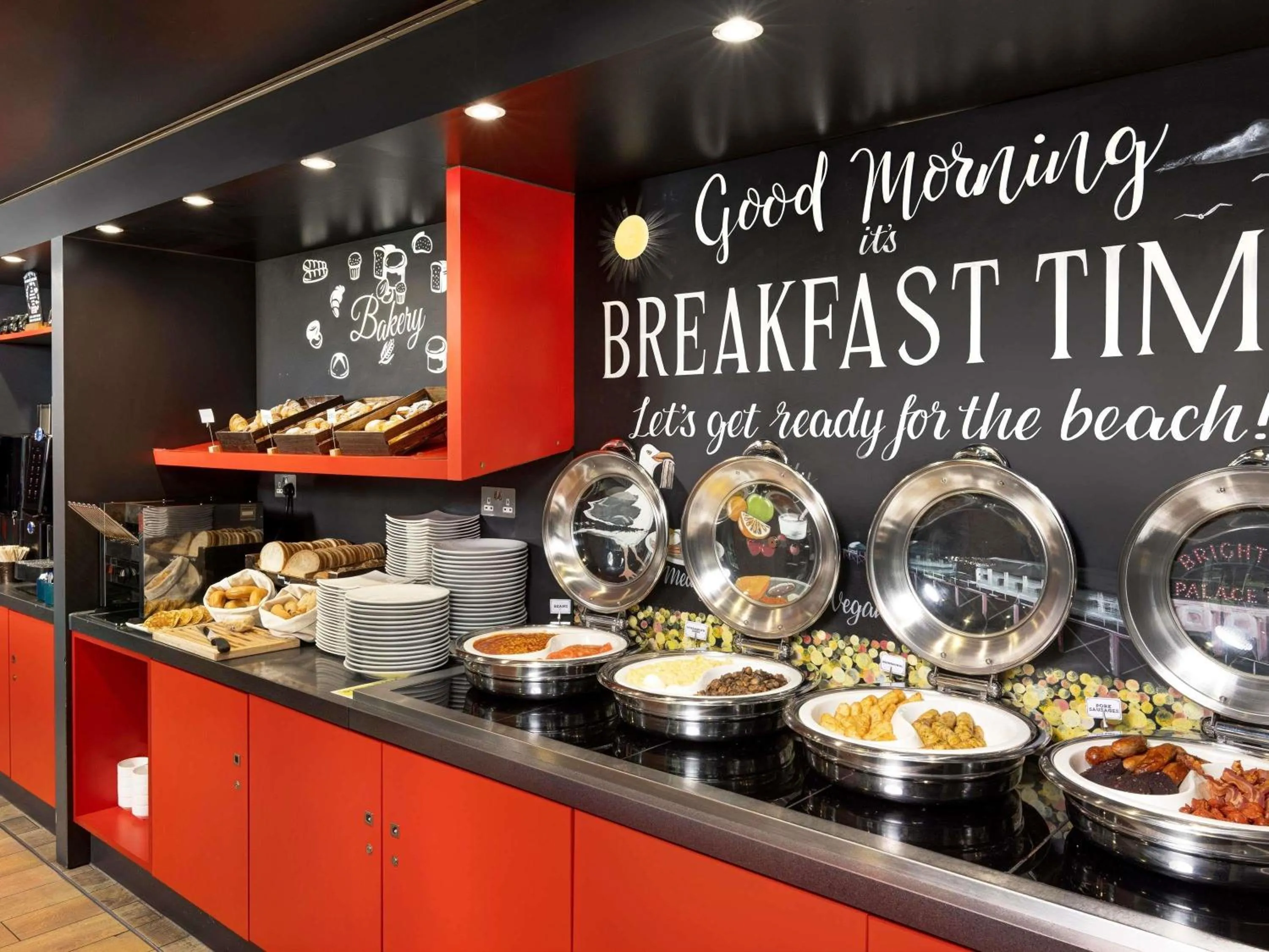 Restaurant/places to eat in ibis Brighton City Centre - Station