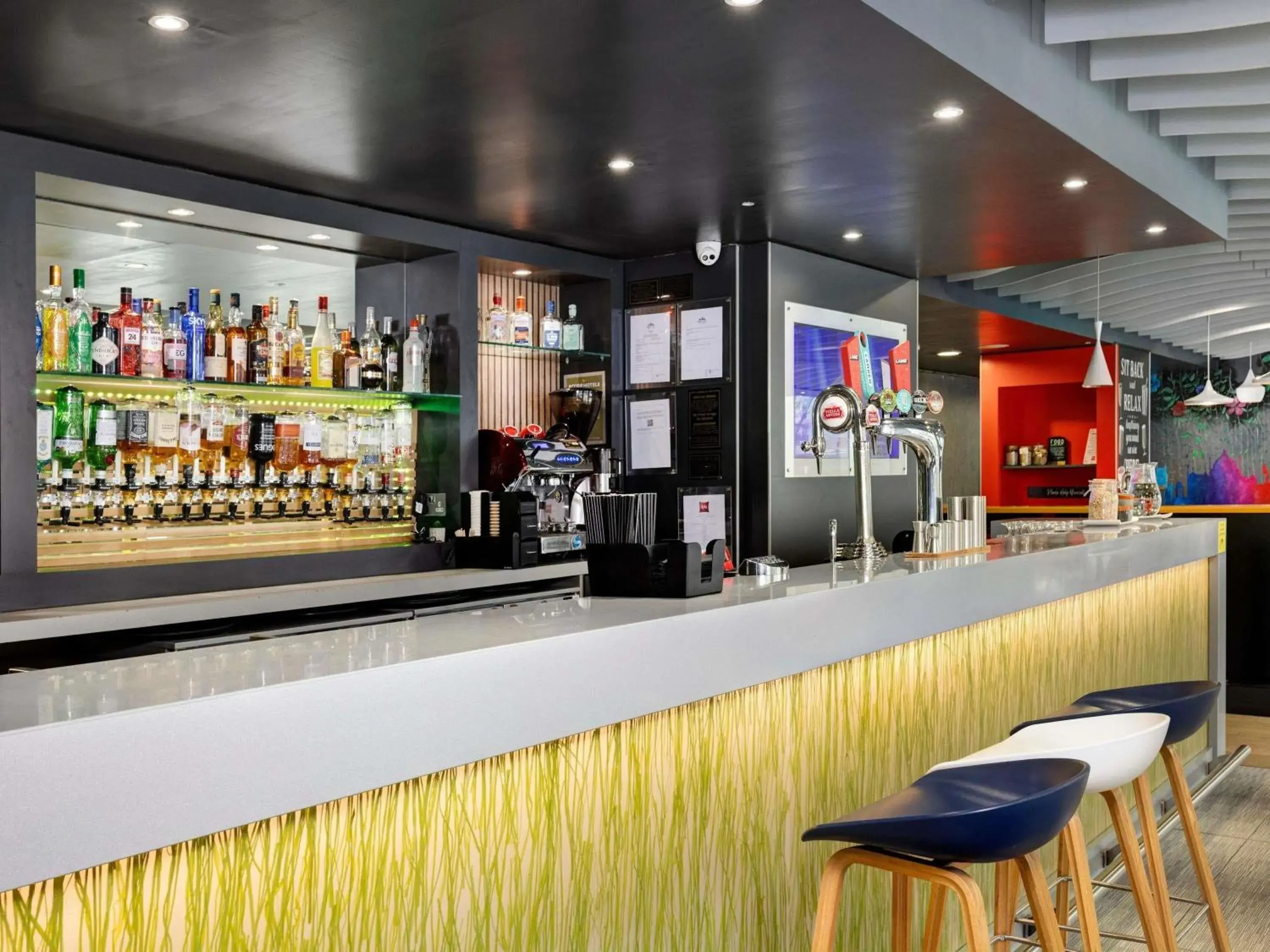 Property building in ibis Brighton City Centre - Station Property building in ibis Brighton City Centre - Station