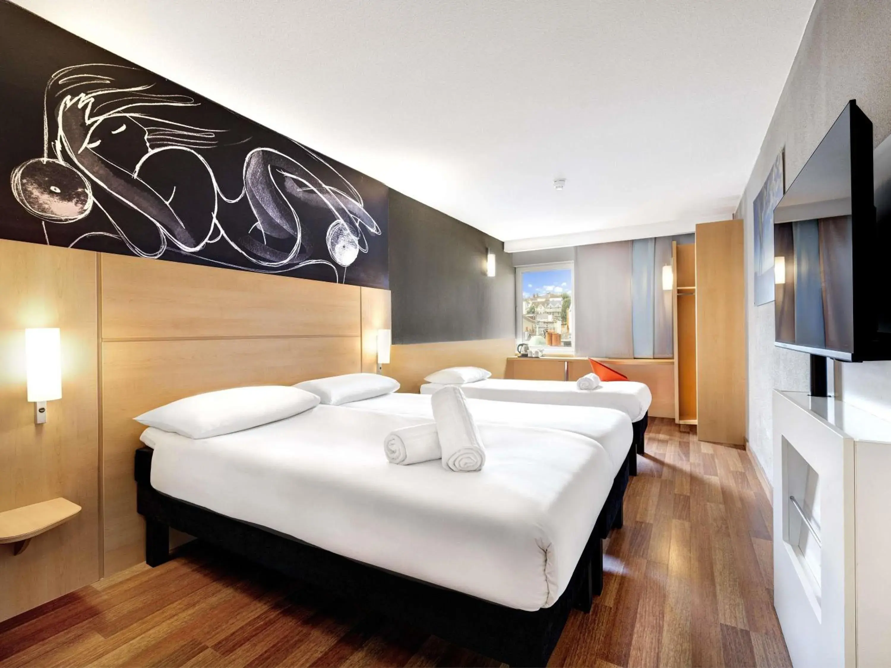 Bedroom, Bed in ibis Brighton City Centre - Station Bedroom, Bed in ibis Brighton City Centre - Station