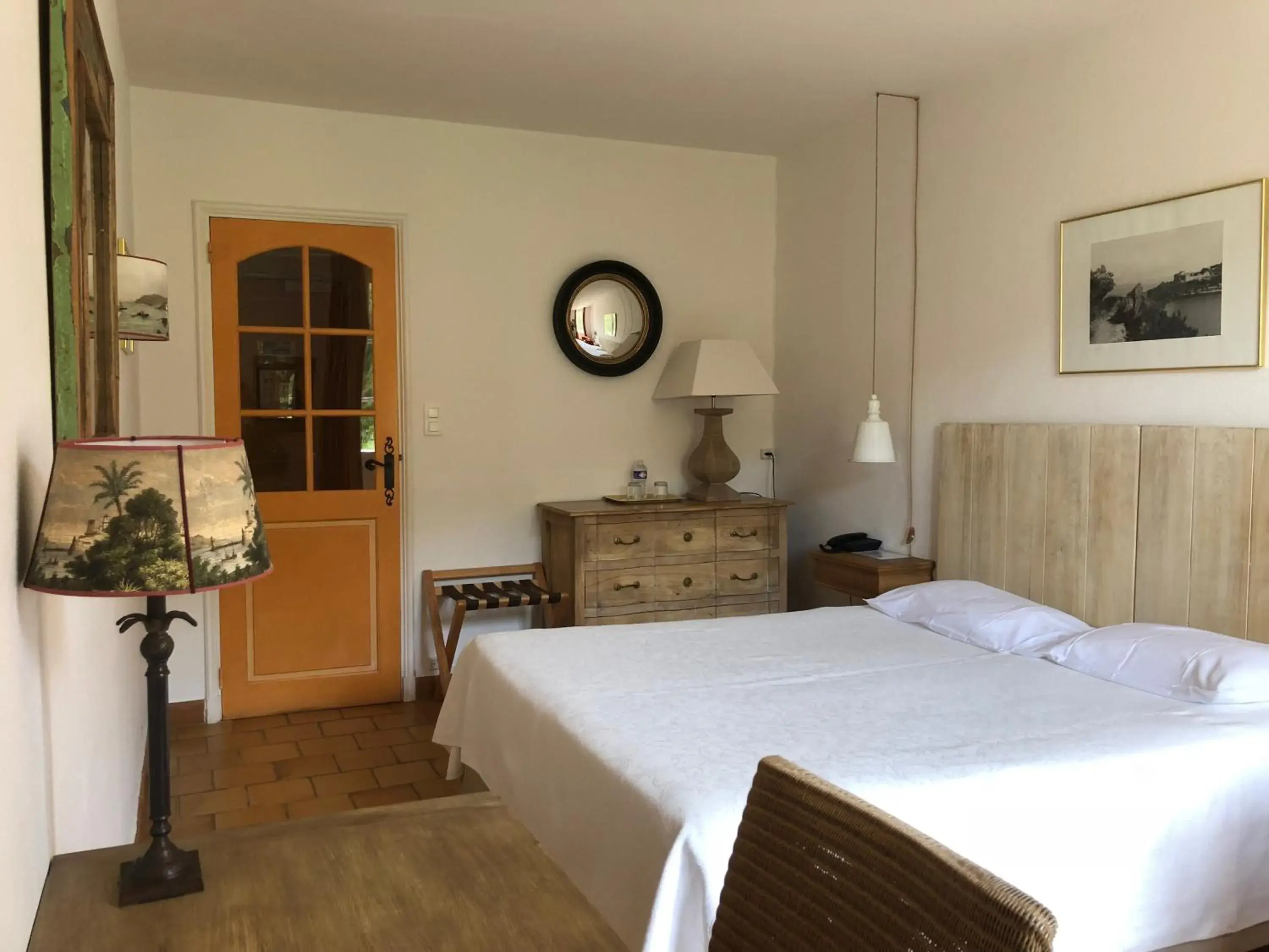 Double Room with Shower in Le Manoir de Port-Cros Double Room with Shower in Le Manoir de Port-Cros