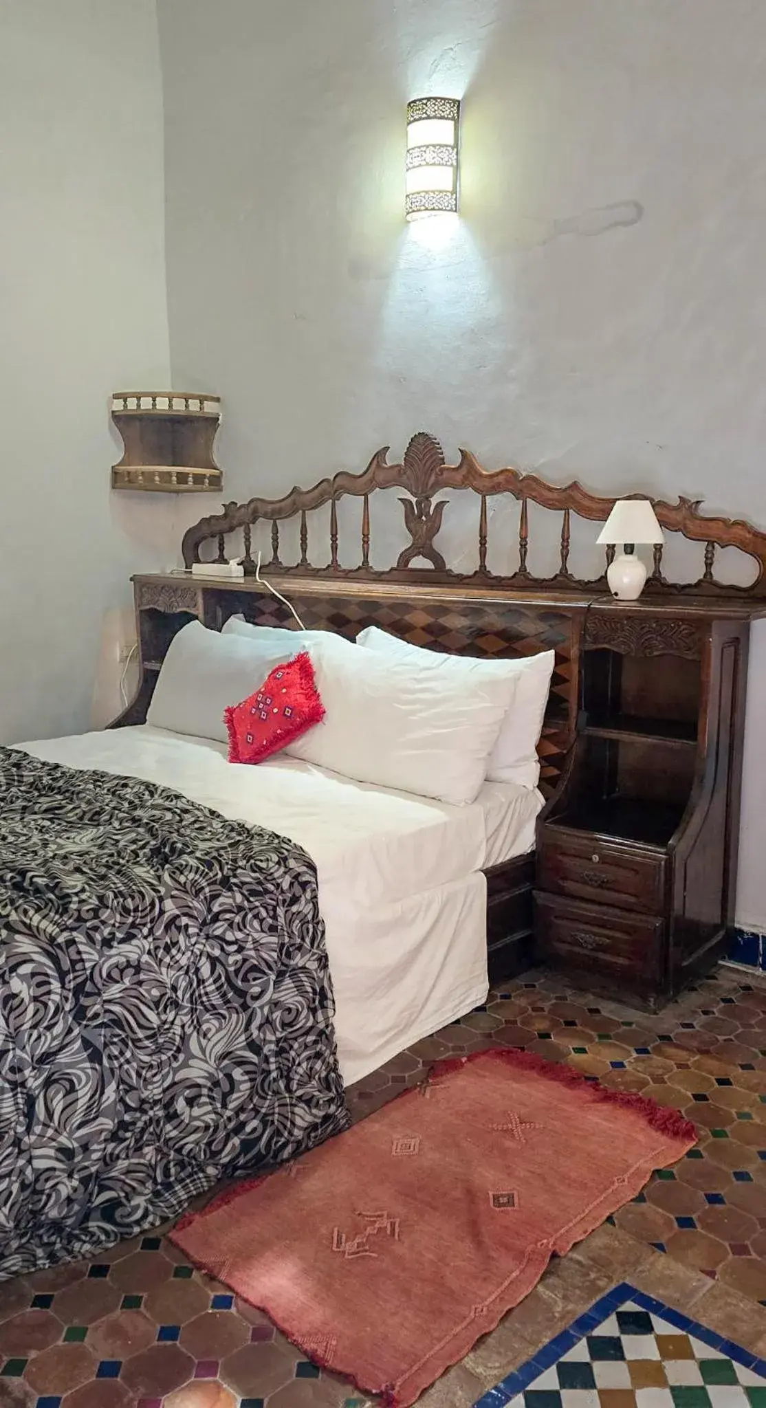 Deluxe Double Room in Riad Zina Fes - Elegance in the Heart of Fes Deluxe Double Room in Riad Zina Fes - Elegance in the Heart of Fes