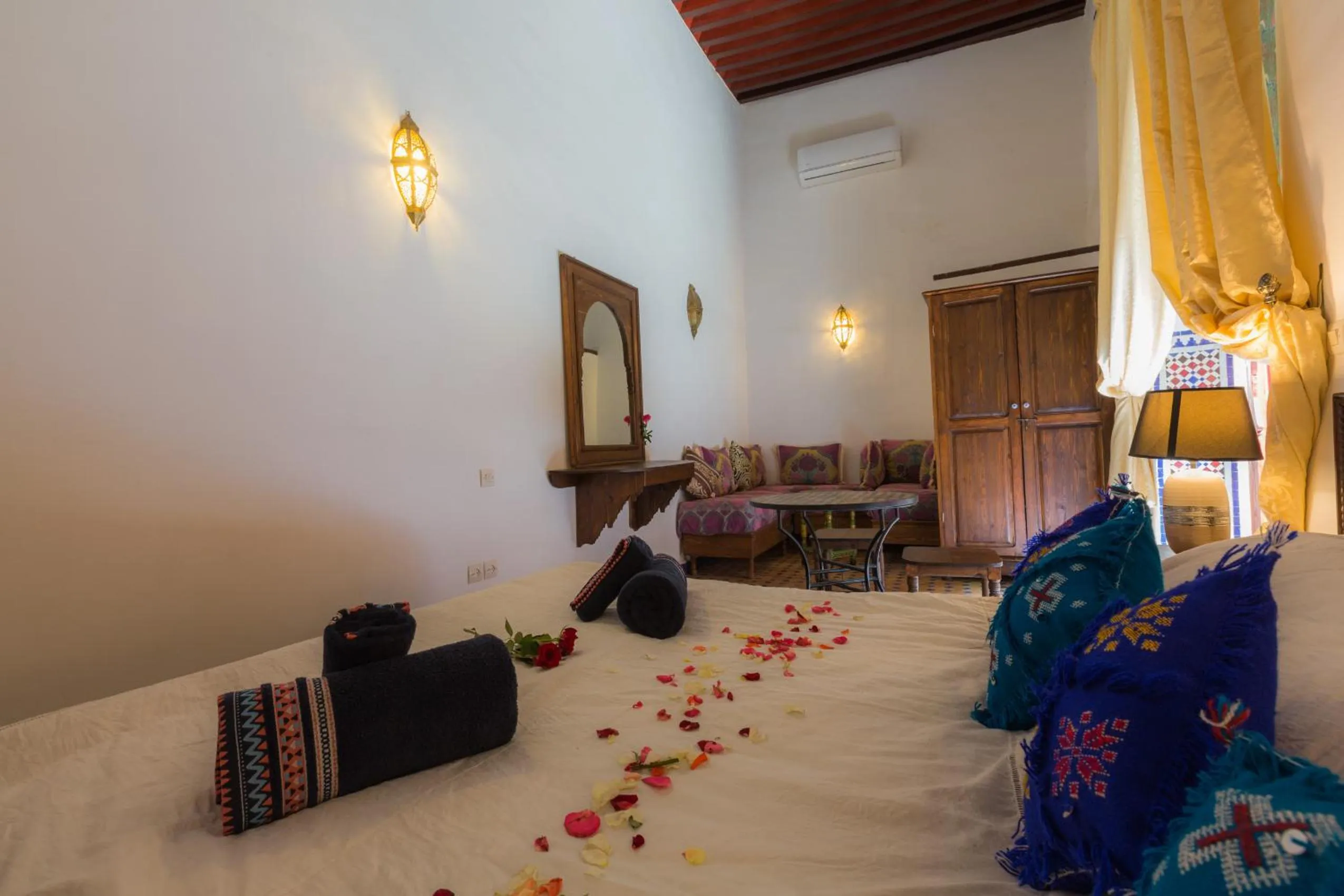 Bed in Riad Zina Fes - Elegance in the Heart of Fes