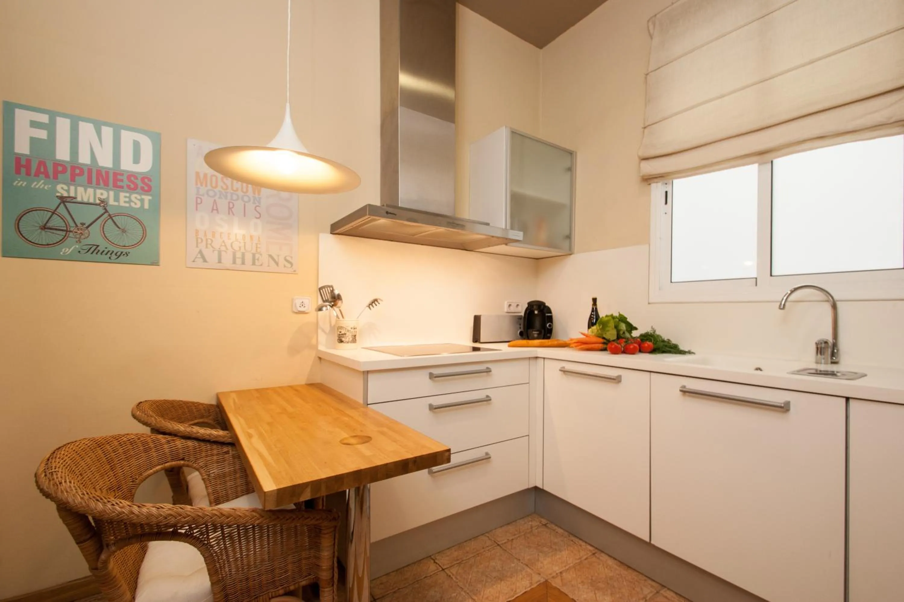 Kitchen or kitchenette in BCN Apartments 41