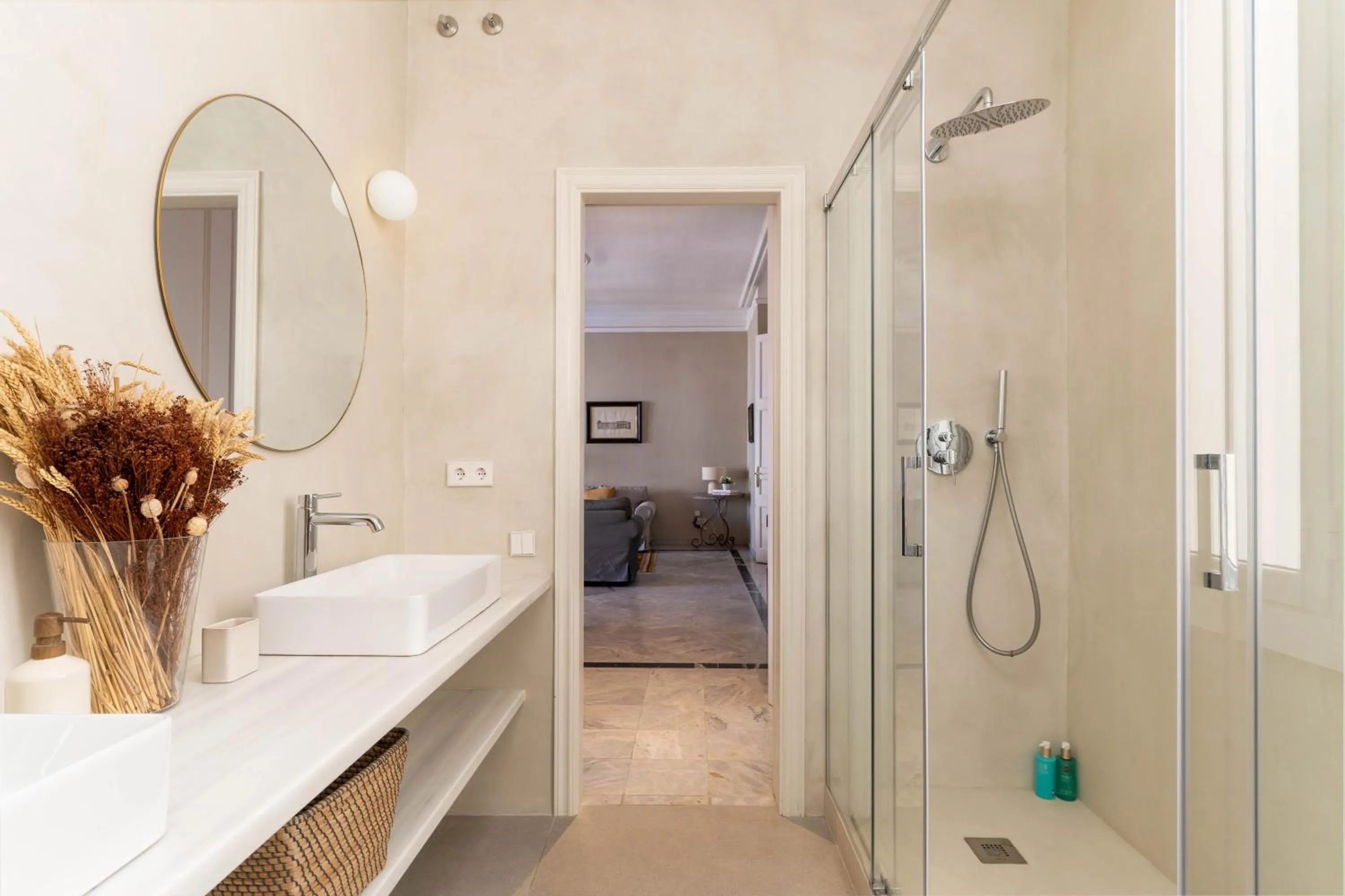 Shower in BCN Apartments 41