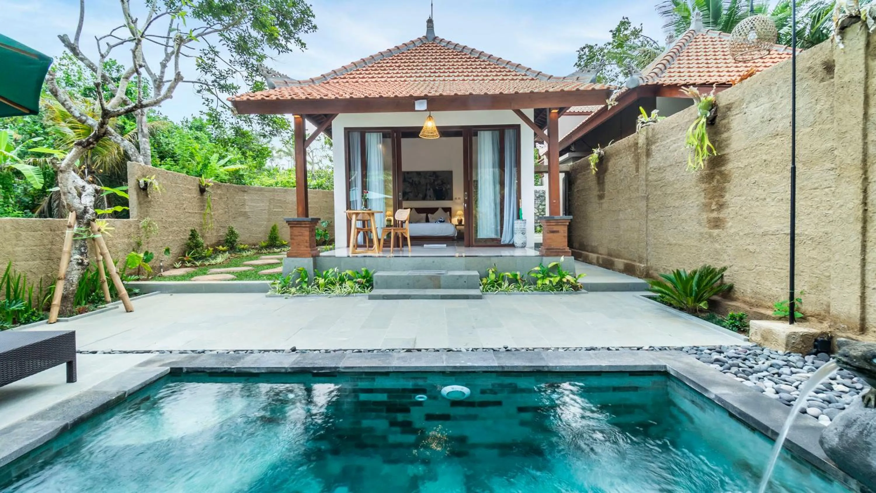 Property building in Uma Kakul Villas