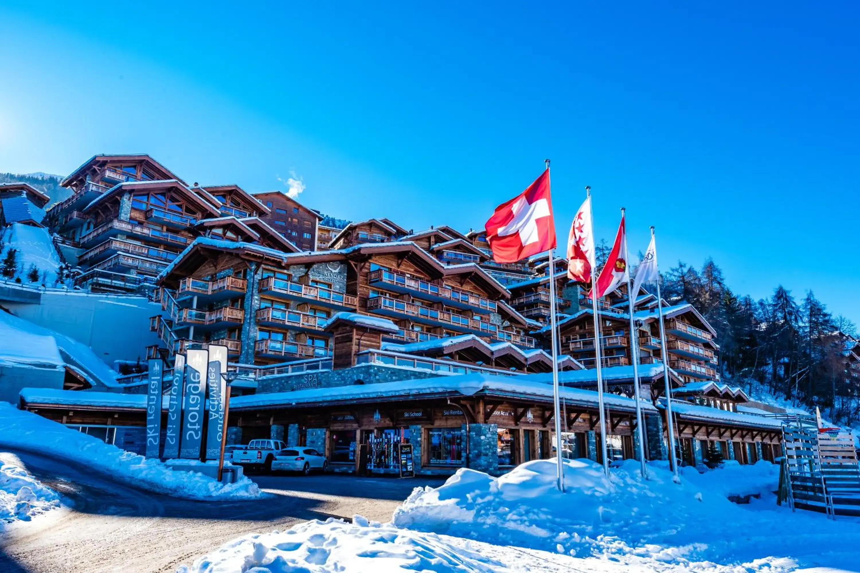 Property building in Nendaz 4 Vallées & SPA 4* Superior Property building in Nendaz 4 Vallées & SPA 4* Superior