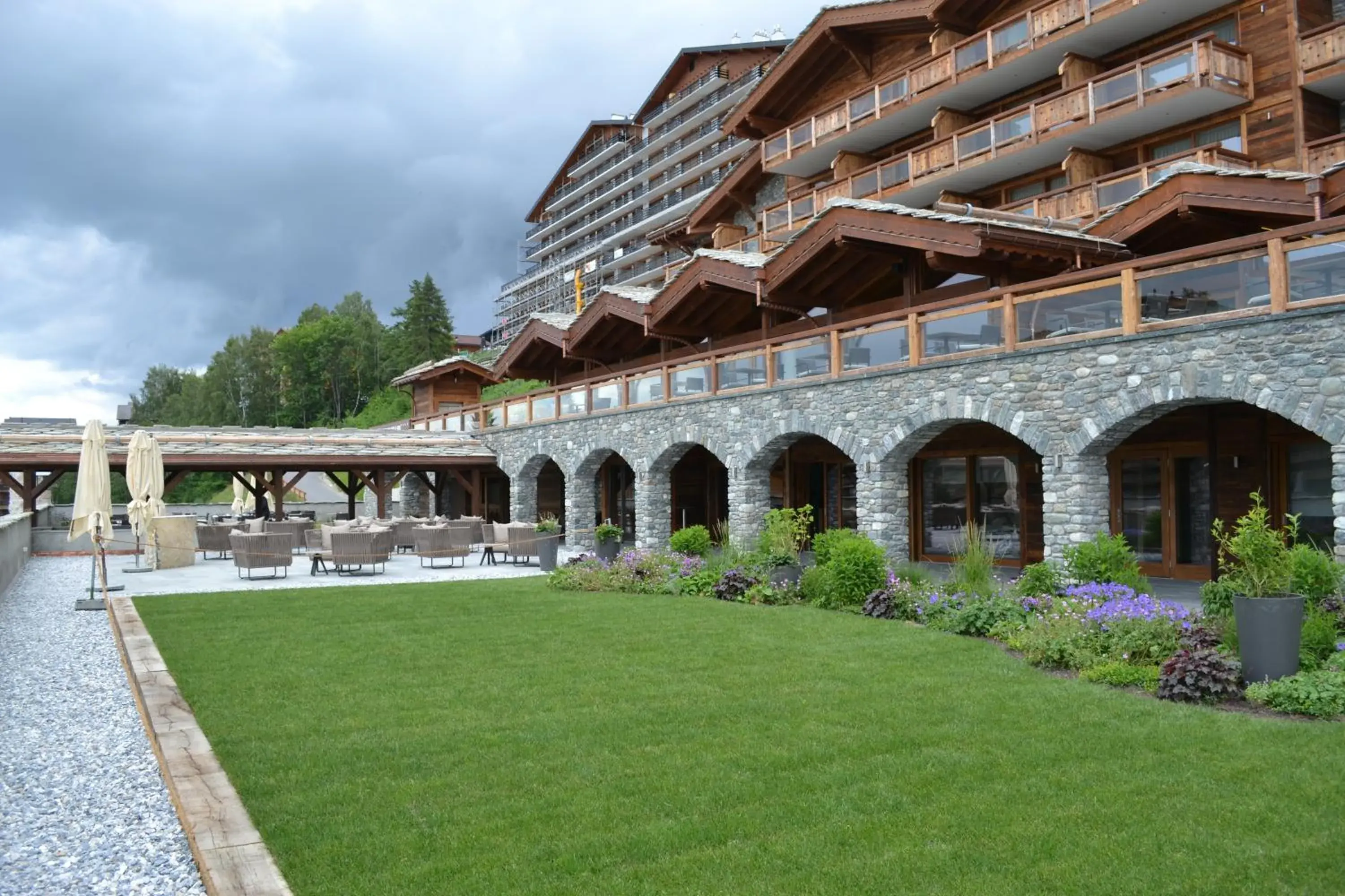 Facade/entrance in Nendaz 4 Vallées & SPA 4* Superior Facade/entrance in Nendaz 4 Vallées & SPA 4* Superior