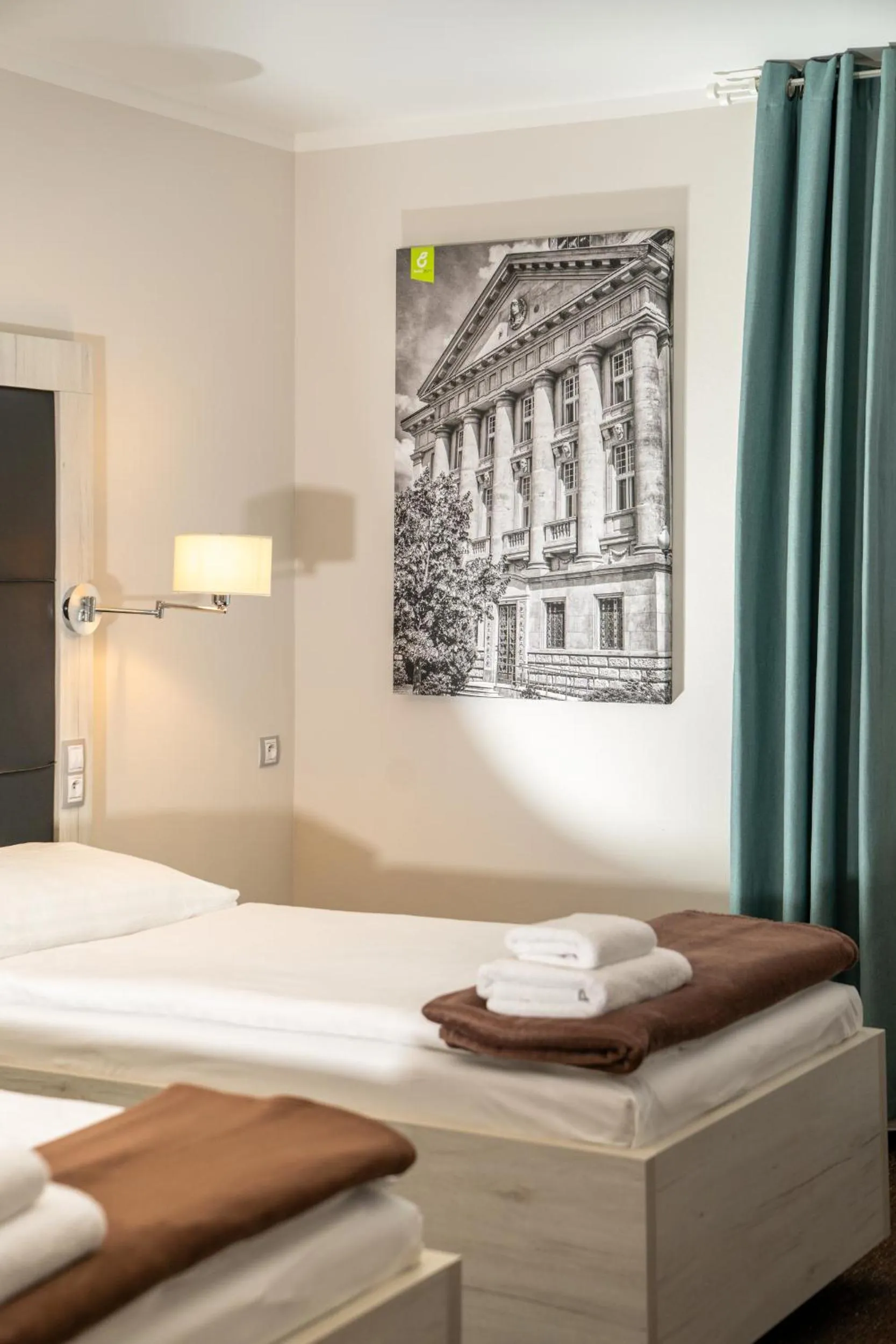 Photo of the whole room, Bed in Hotel Grunt