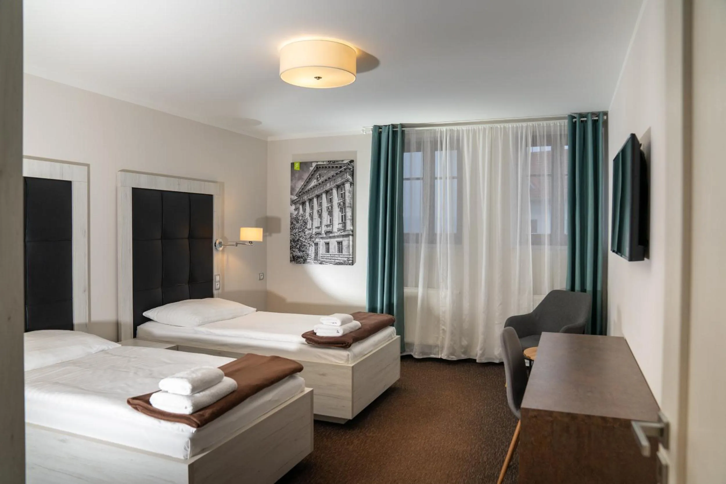 Photo of the whole room, Bed in Hotel Grunt