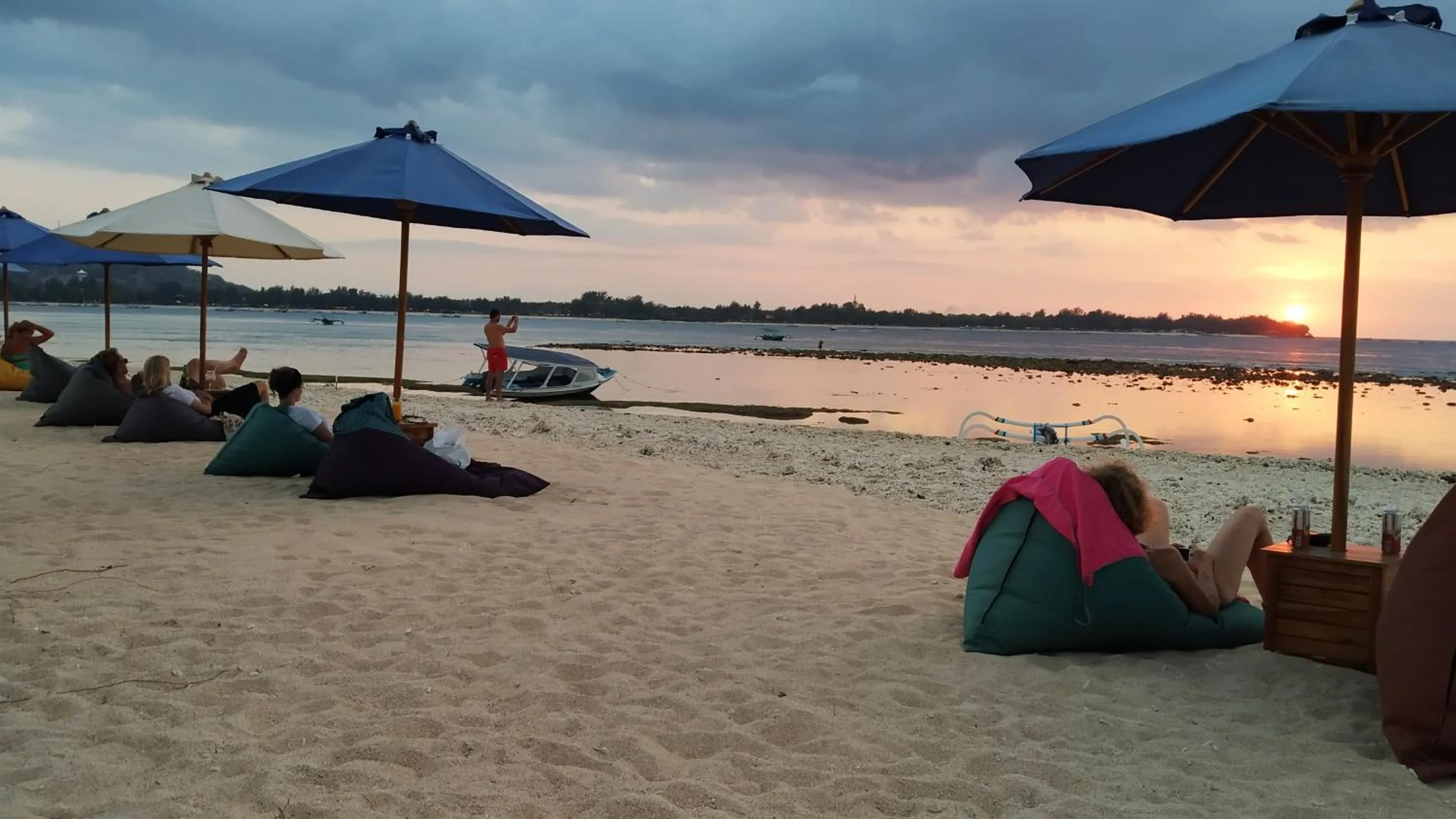 Sunset Beach Bungalow