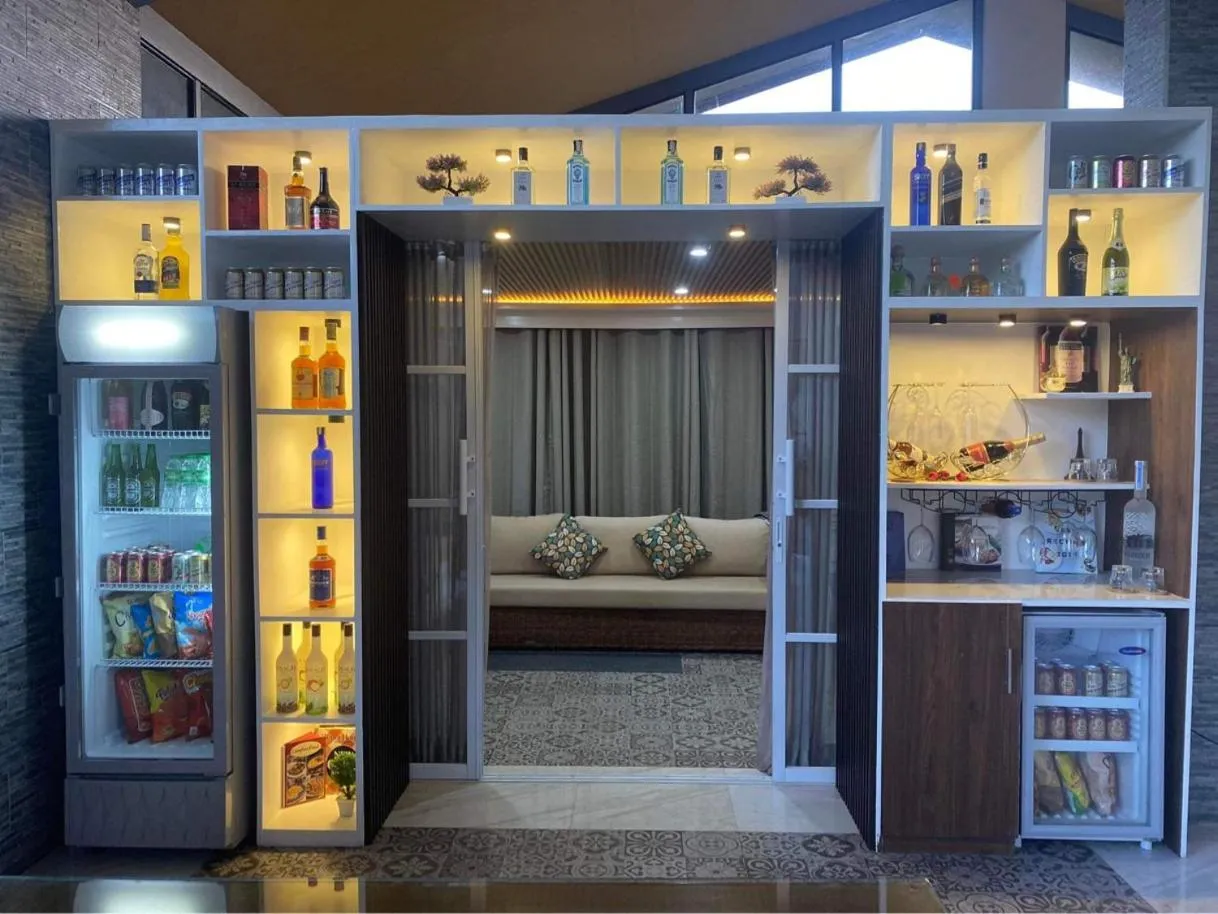 Lounge or bar in Bella Villa Coron