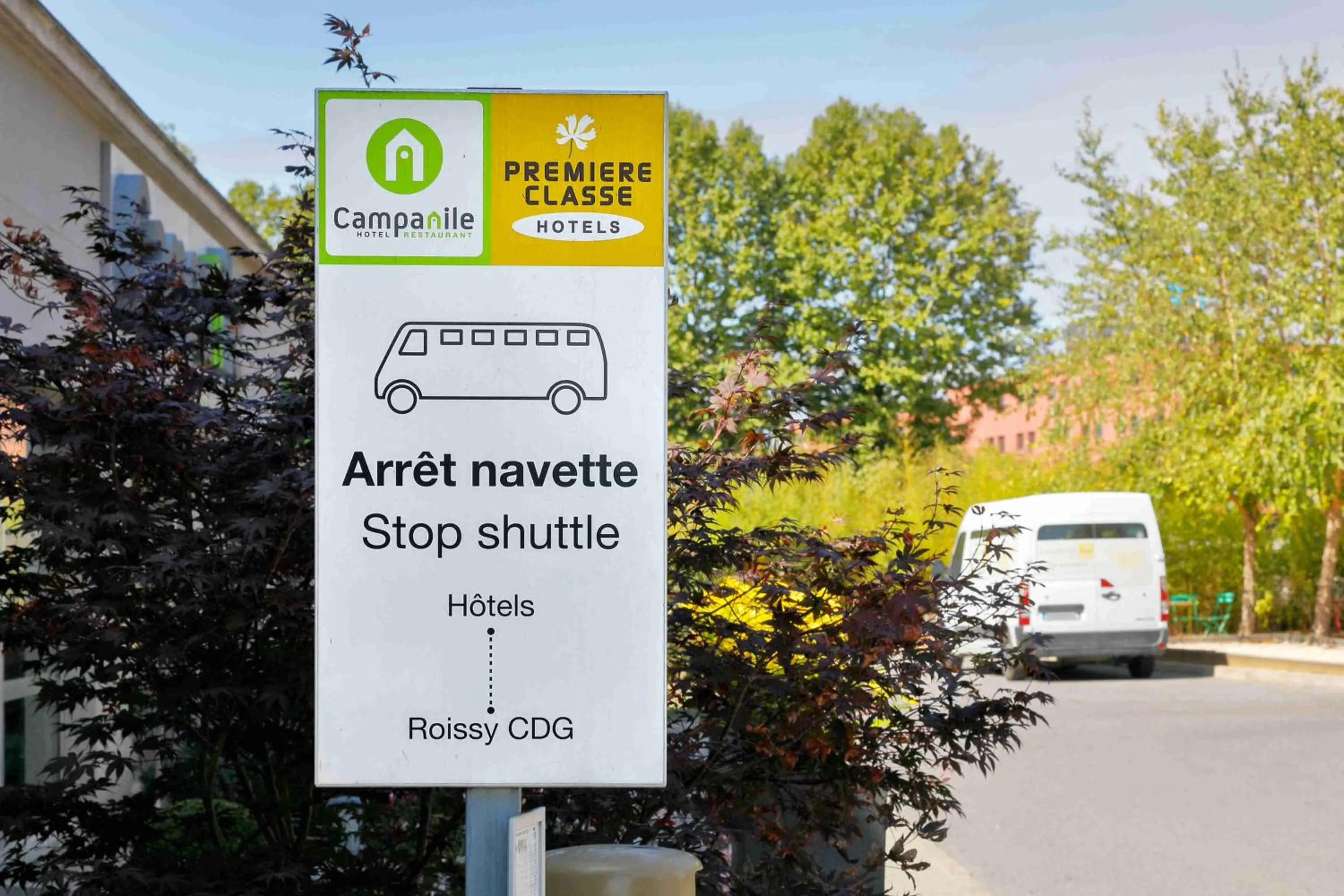 shuttle in Première Classe Roissy - Aéroport CDG - Le Mesnil-Amelot