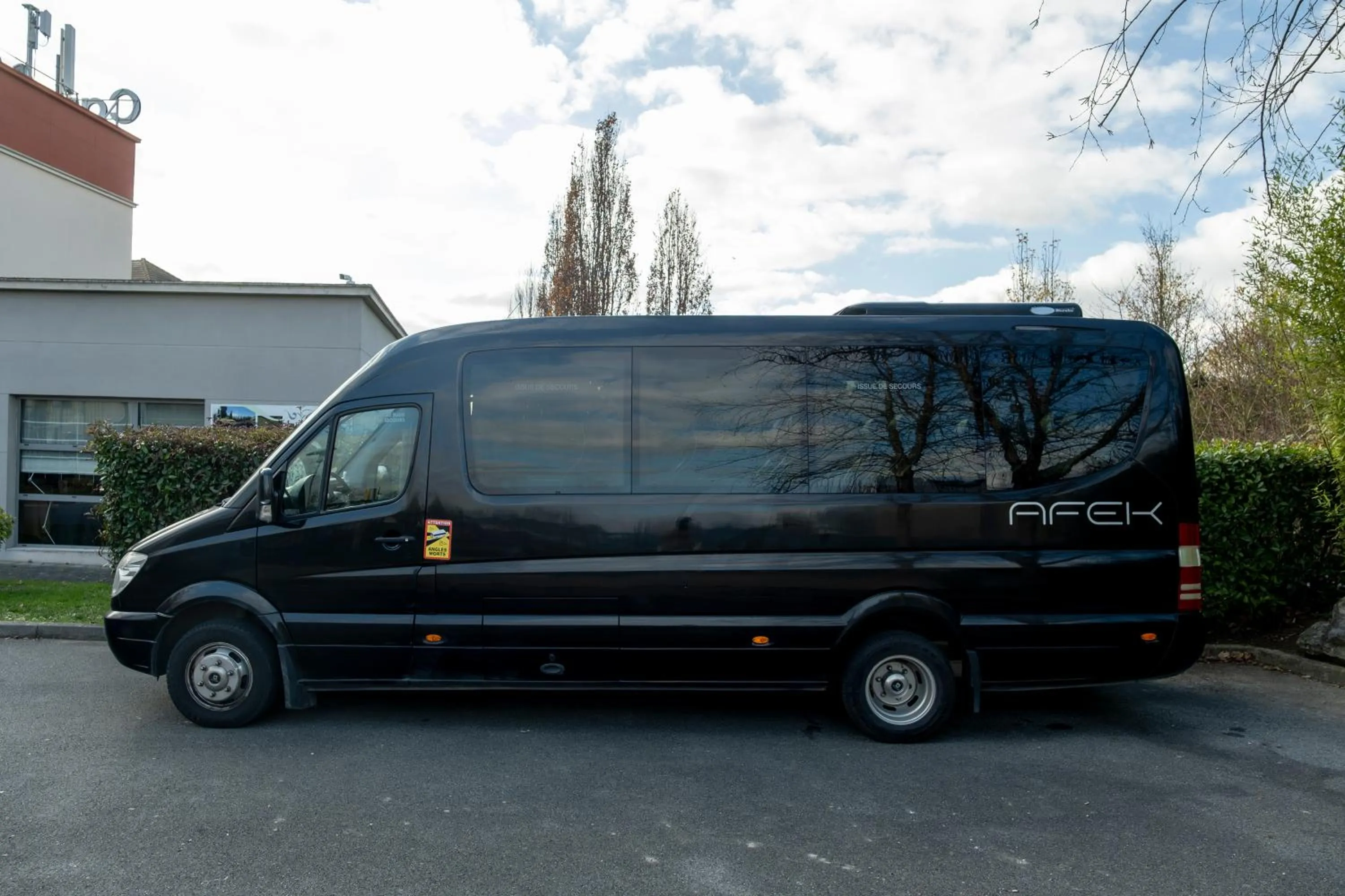 shuttle in Première Classe Roissy - Aéroport CDG - Le Mesnil-Amelot