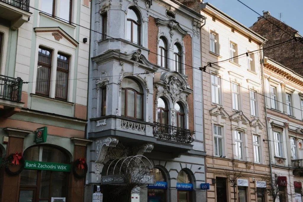Facade/entrance in Avanti Palazzo