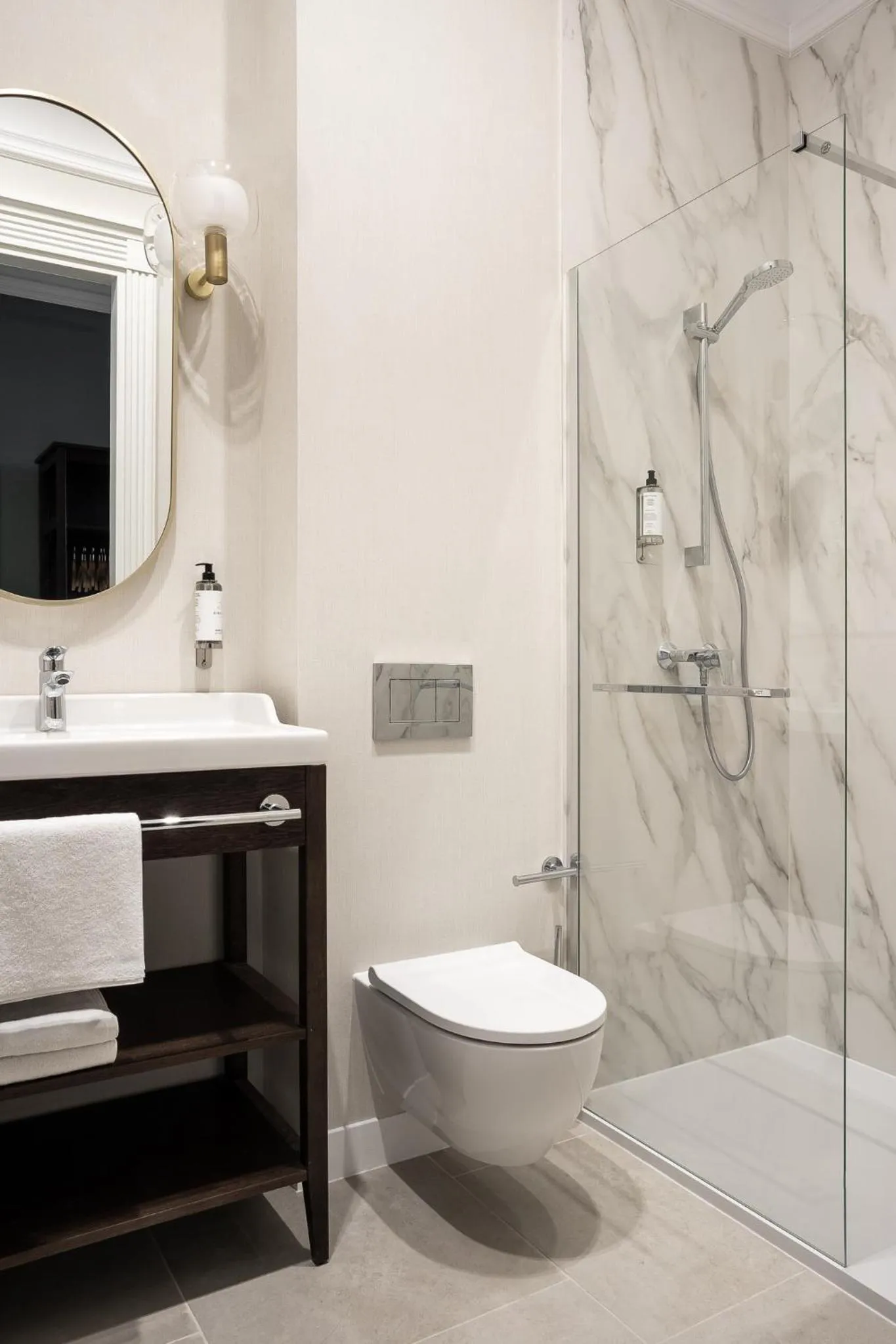 Bathroom in Avanti Palazzo