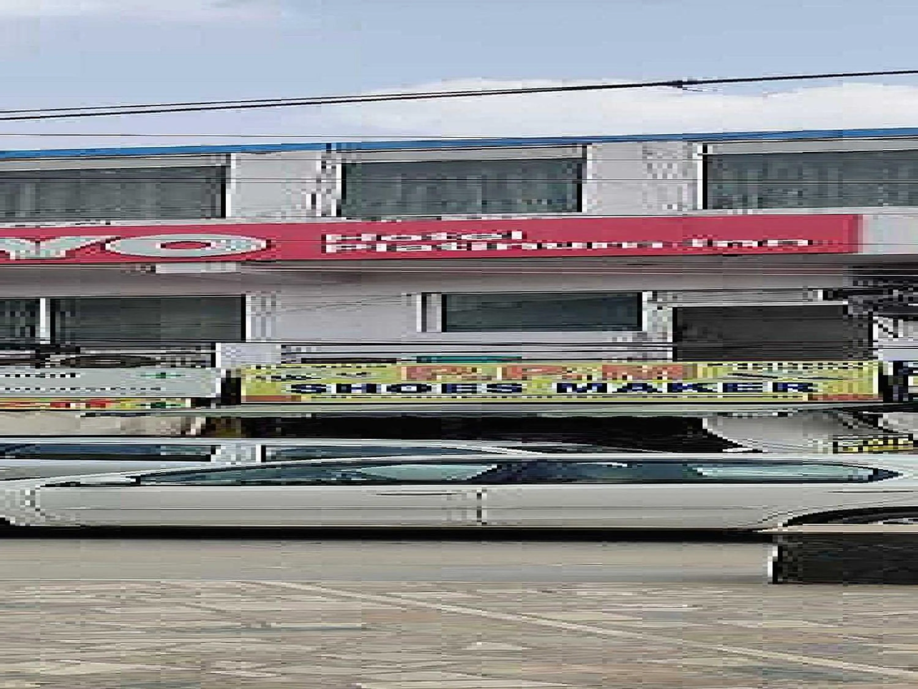 Facade/entrance in Hotel O Platinum Inn