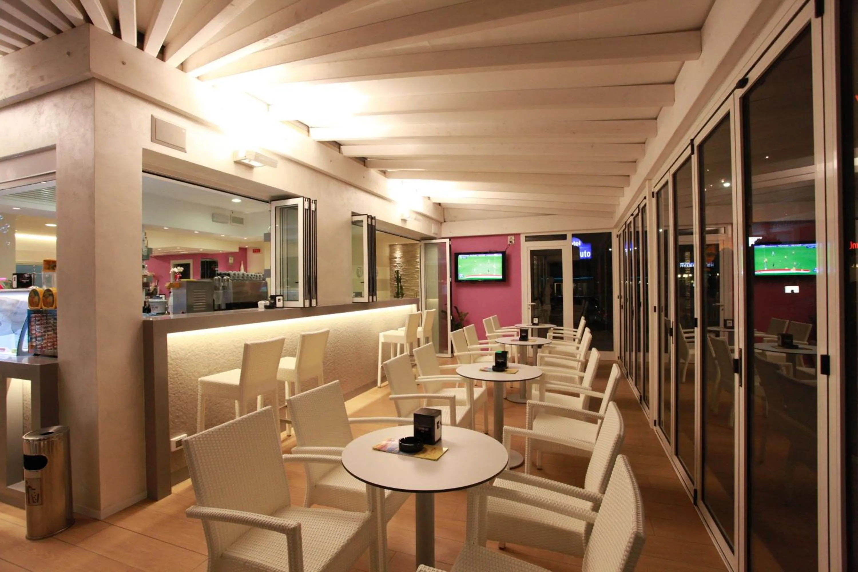 Communal lounge/ TV room in Hotel Lux