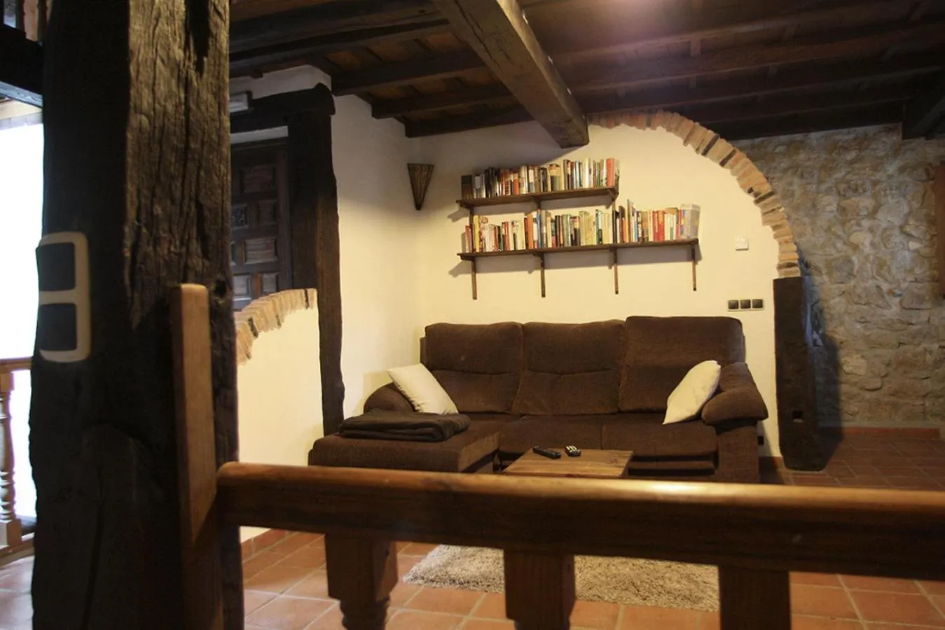 Communal lounge/ TV room in Hotel Rural Llerau