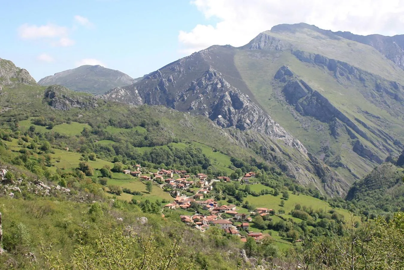 Natural landscape in Hotel Rural Llerau